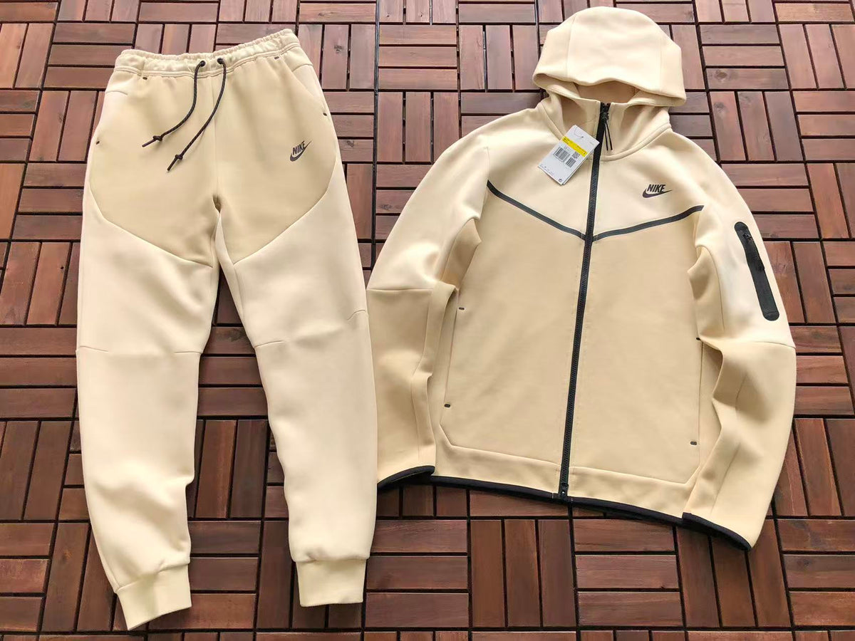 Nike Tech Fleece Tracksuit