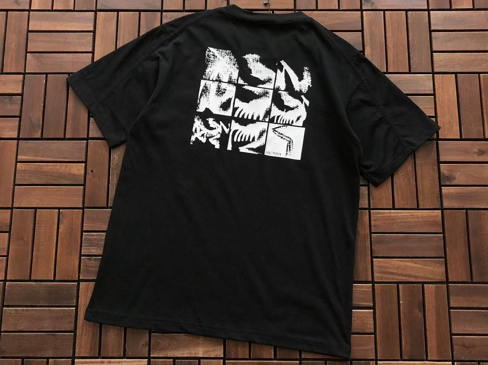 Arc'teryx T-Shirt