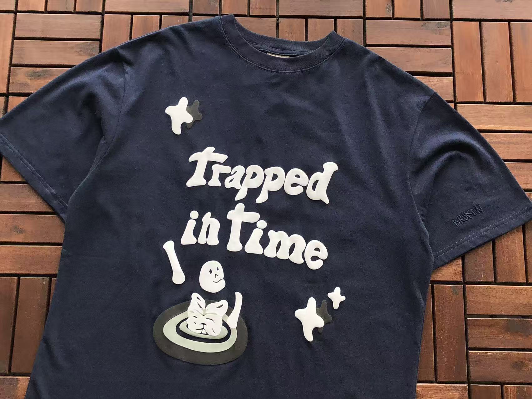 T-Shirt Broken Planet