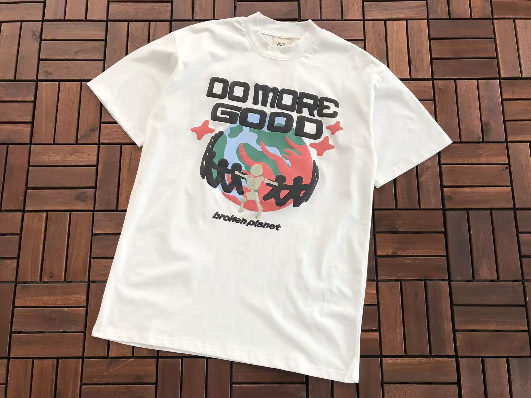 T-Shirt Broken Planet