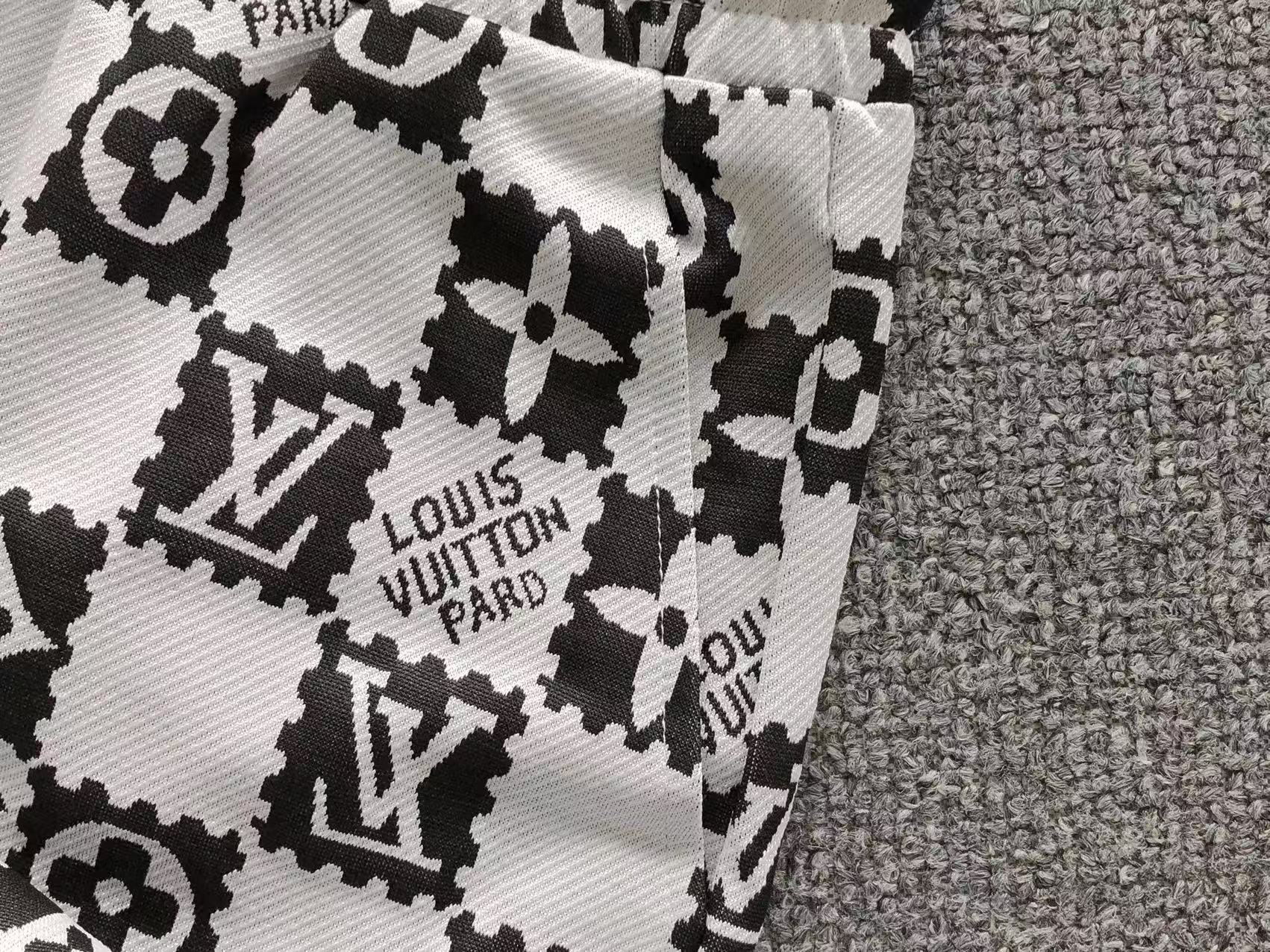 Louis Vuitton Short