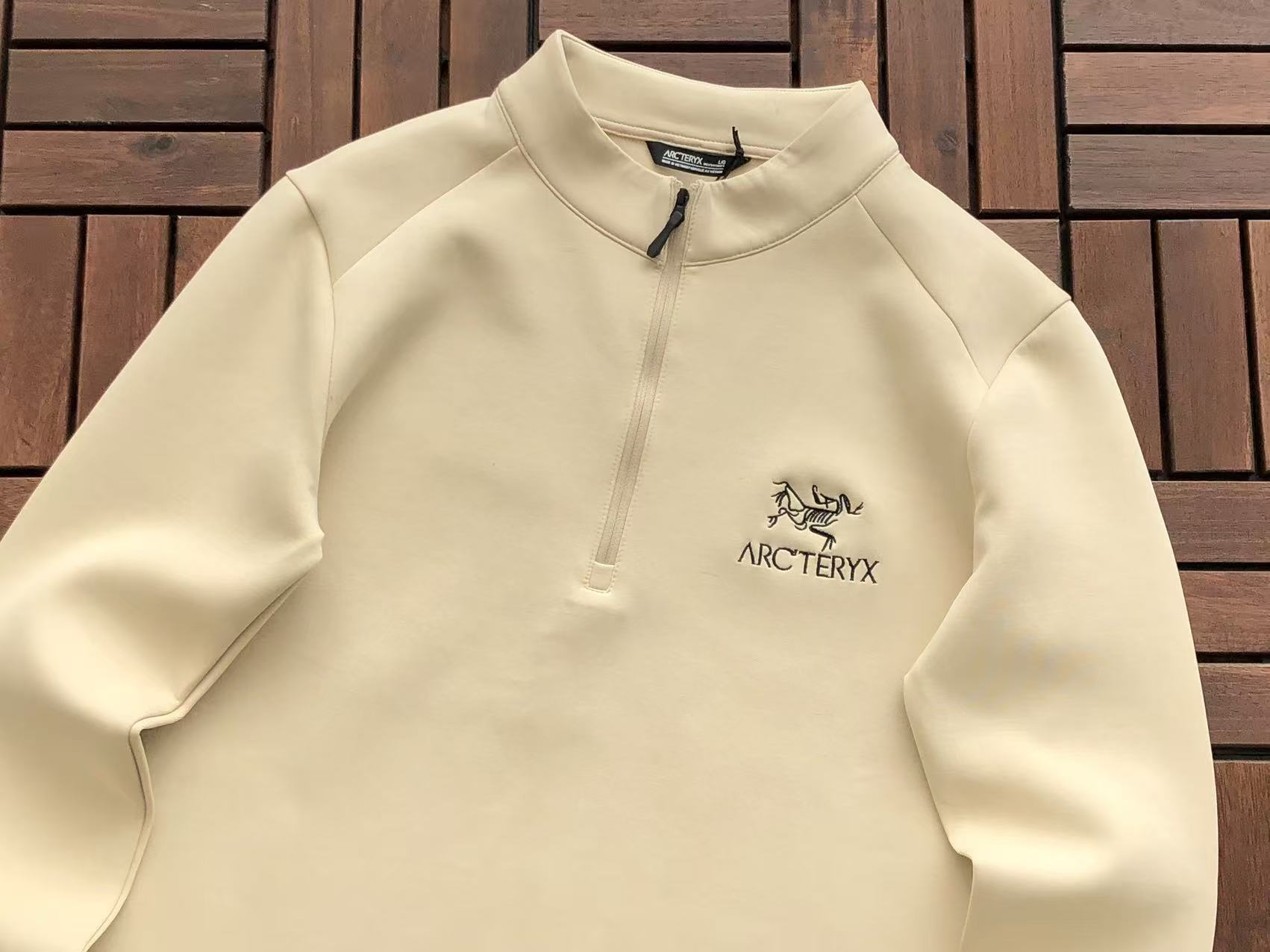 Arc'teryx Sweat