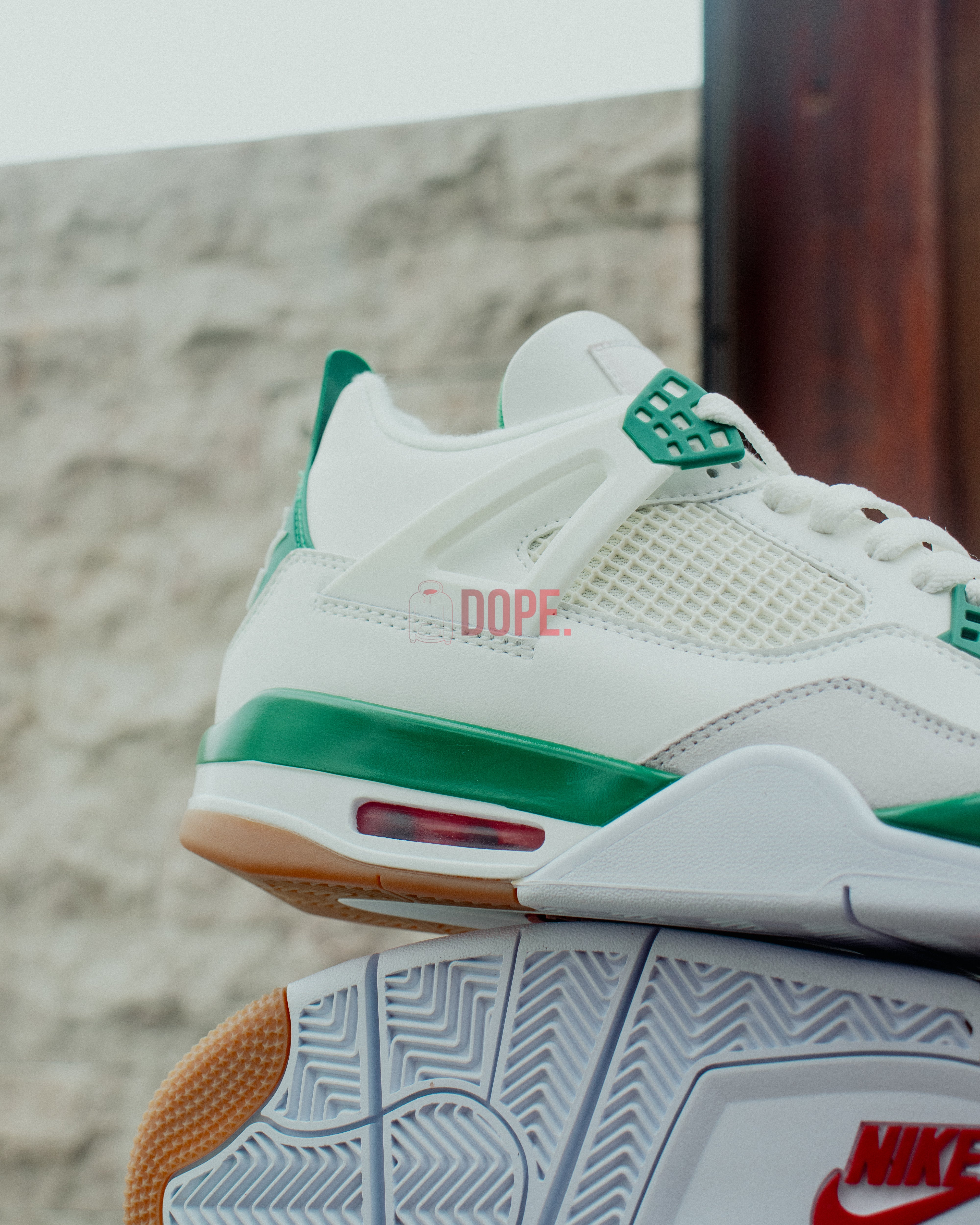 Jordan 4 Retro SB Pine Green