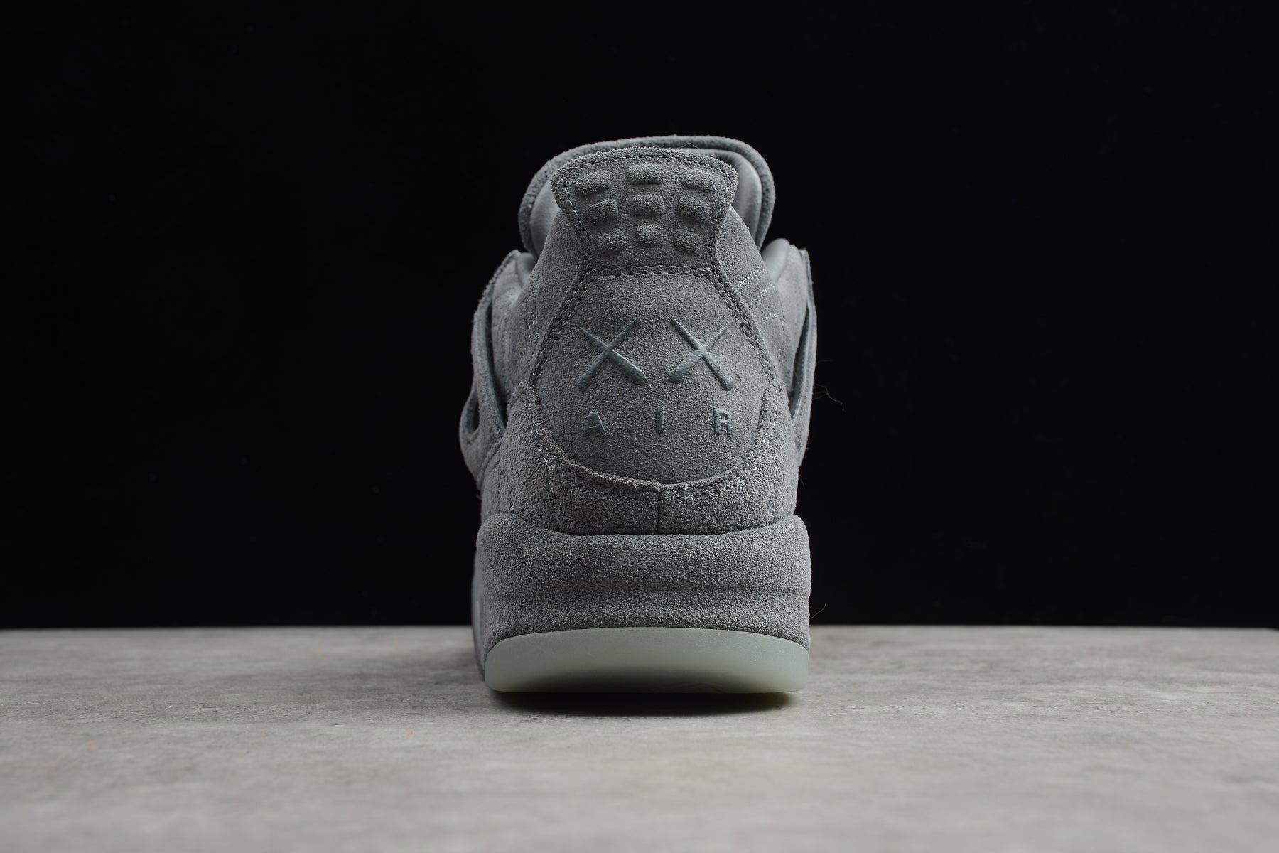 Jordan 4 Retro Kaws