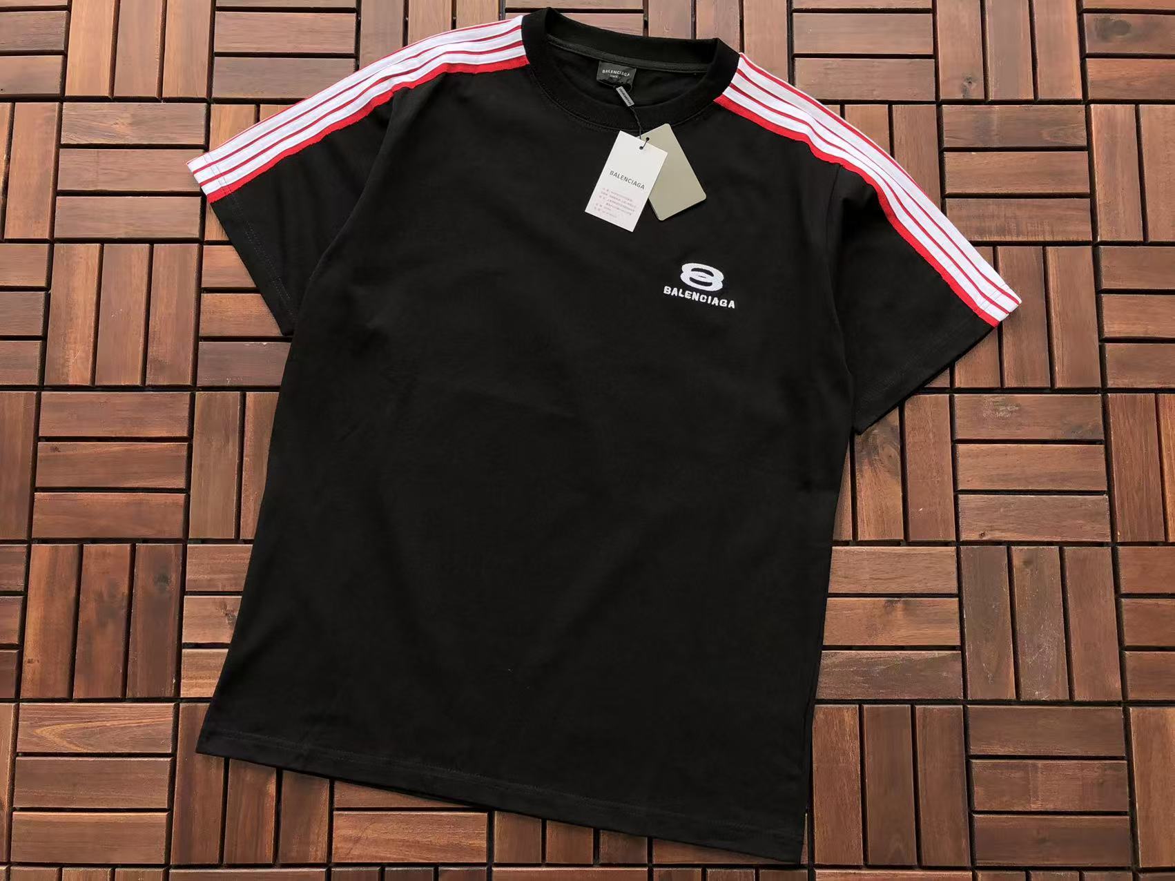 T-Shirt Balenciaga