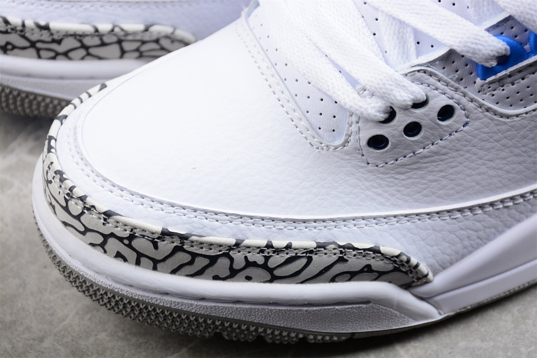 Jordan 3 Retro UNC