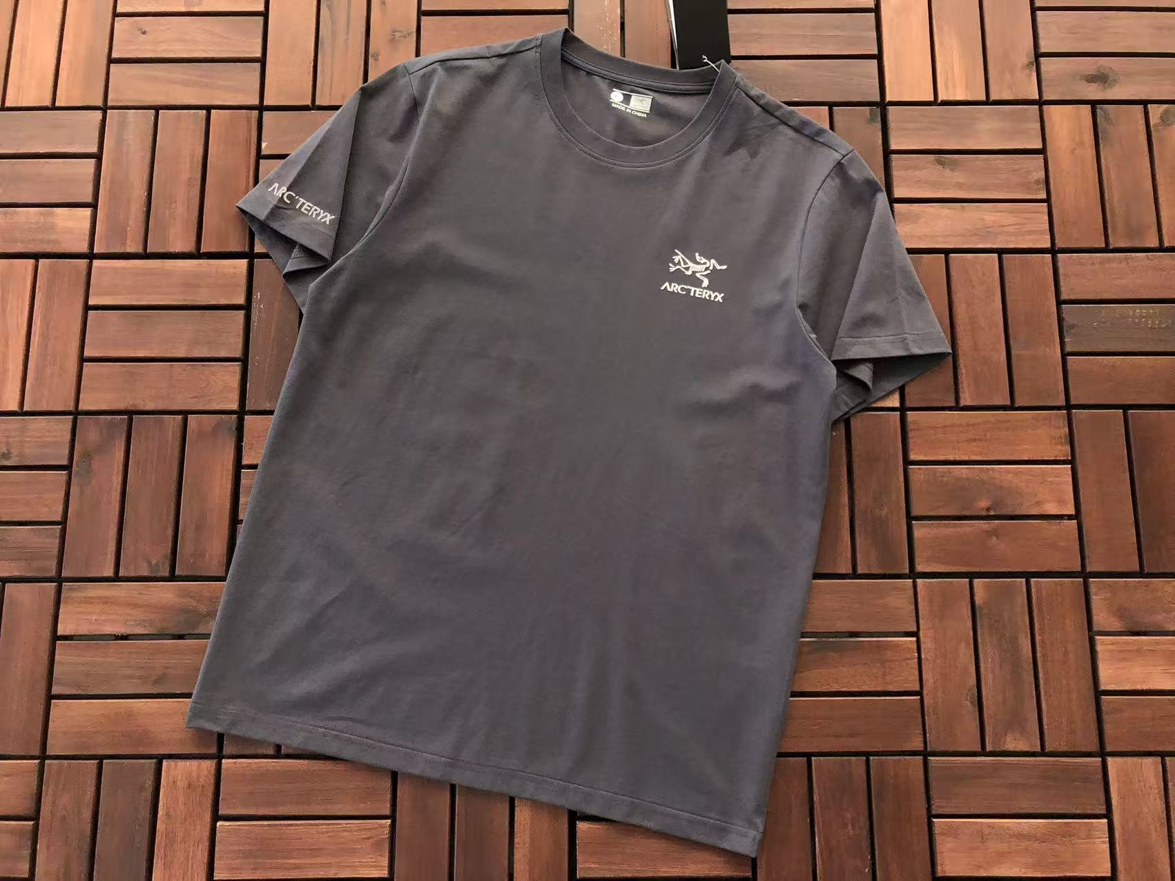 Arc'teryx T-Shirt
