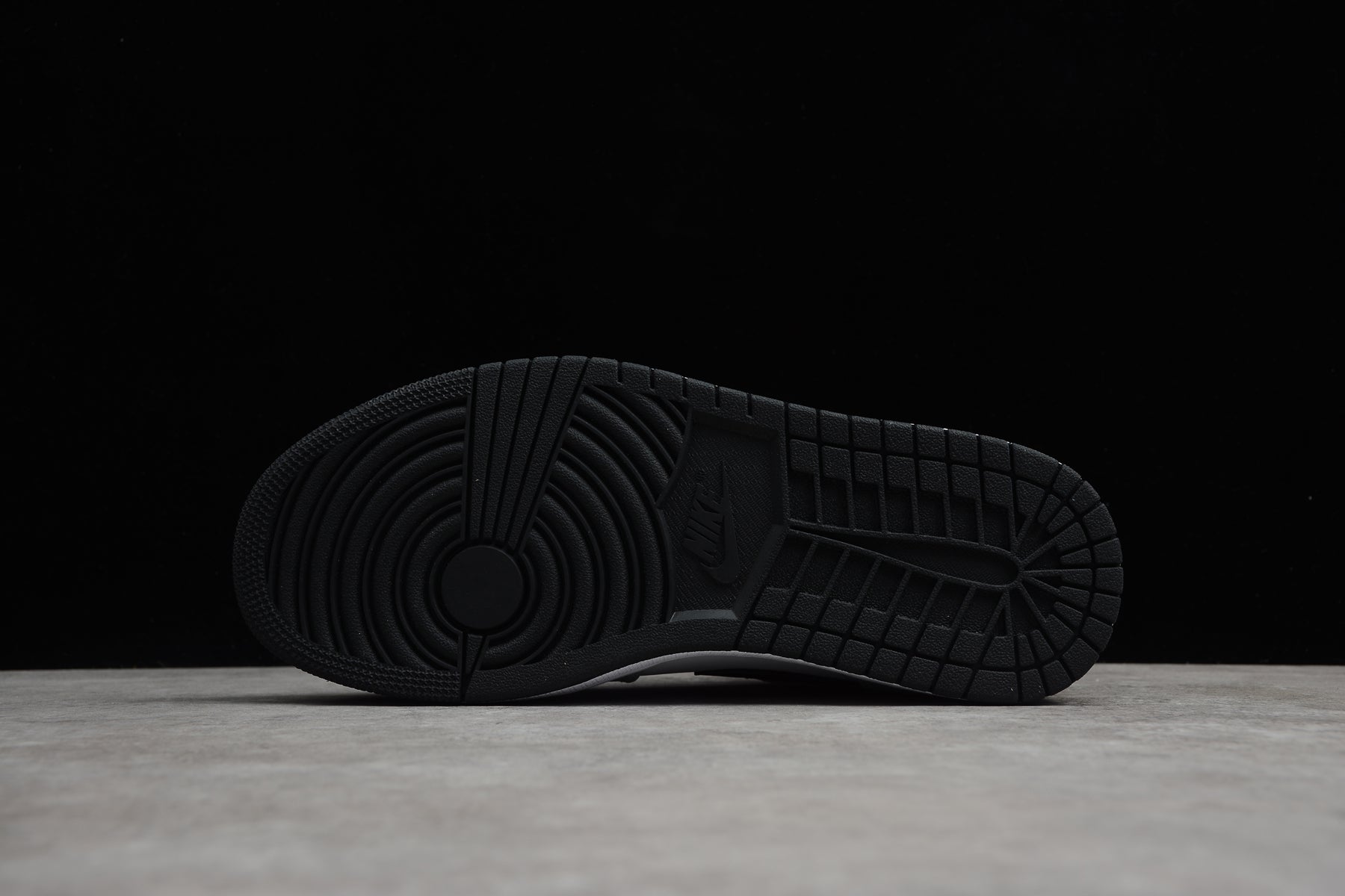 Jordan 1 Low Light Smoke Grey