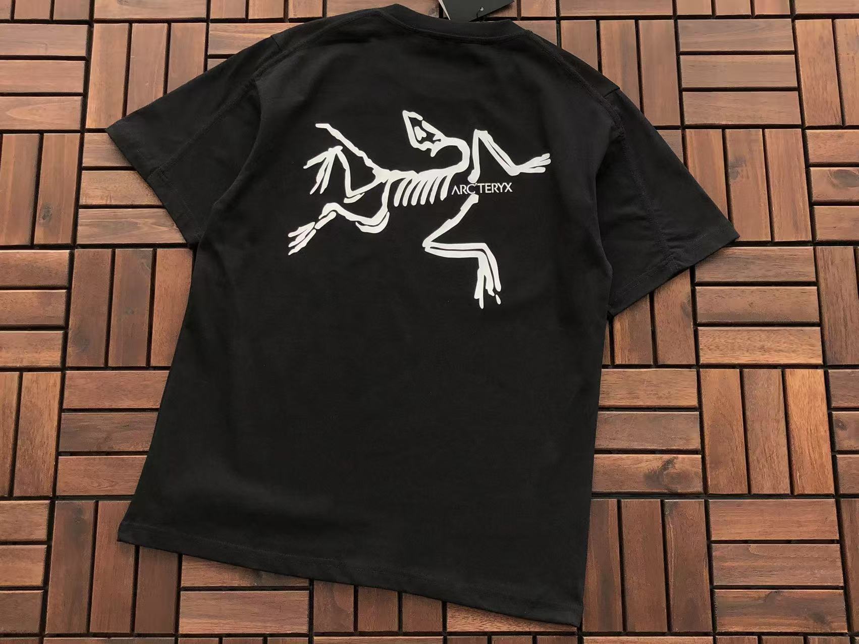 Arc'teryx T-Shirt