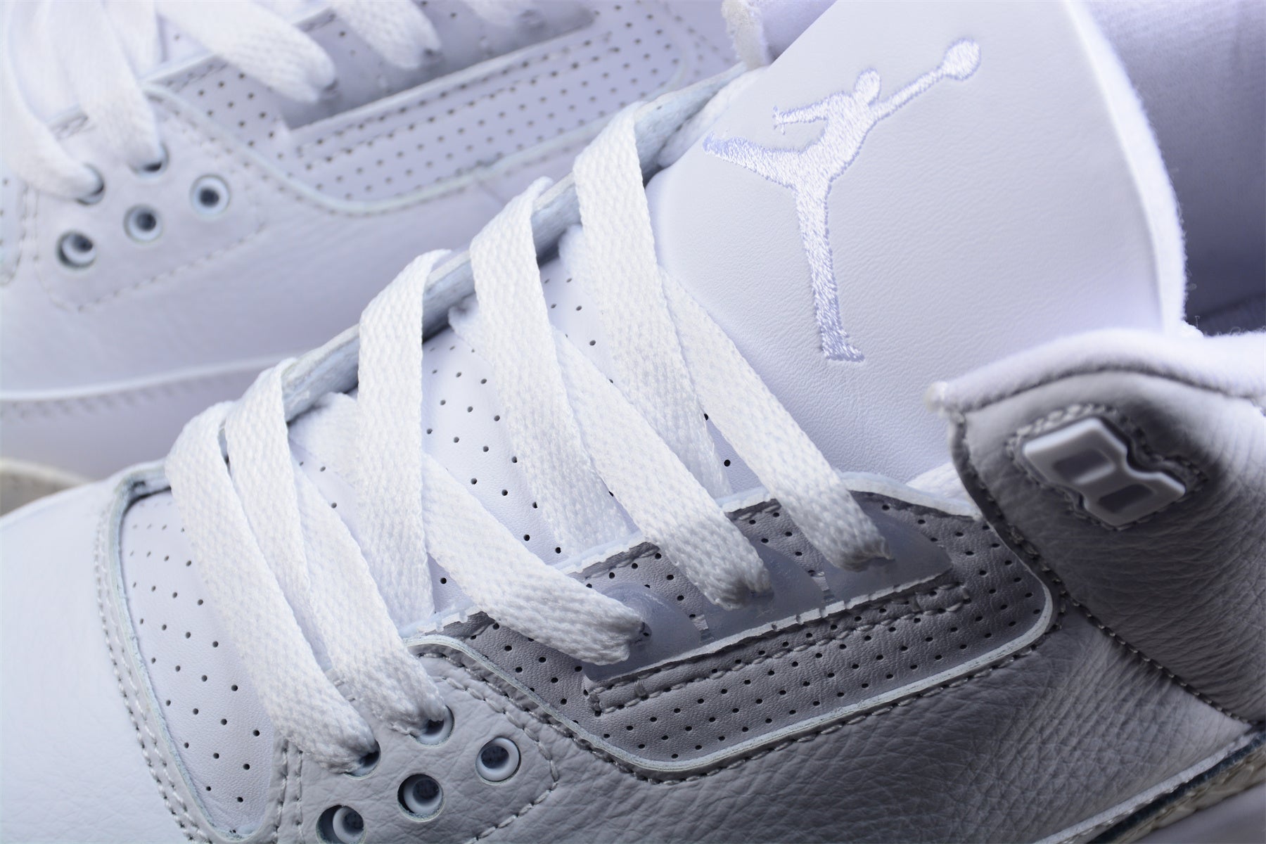 Jordan 3 Retro Pure White