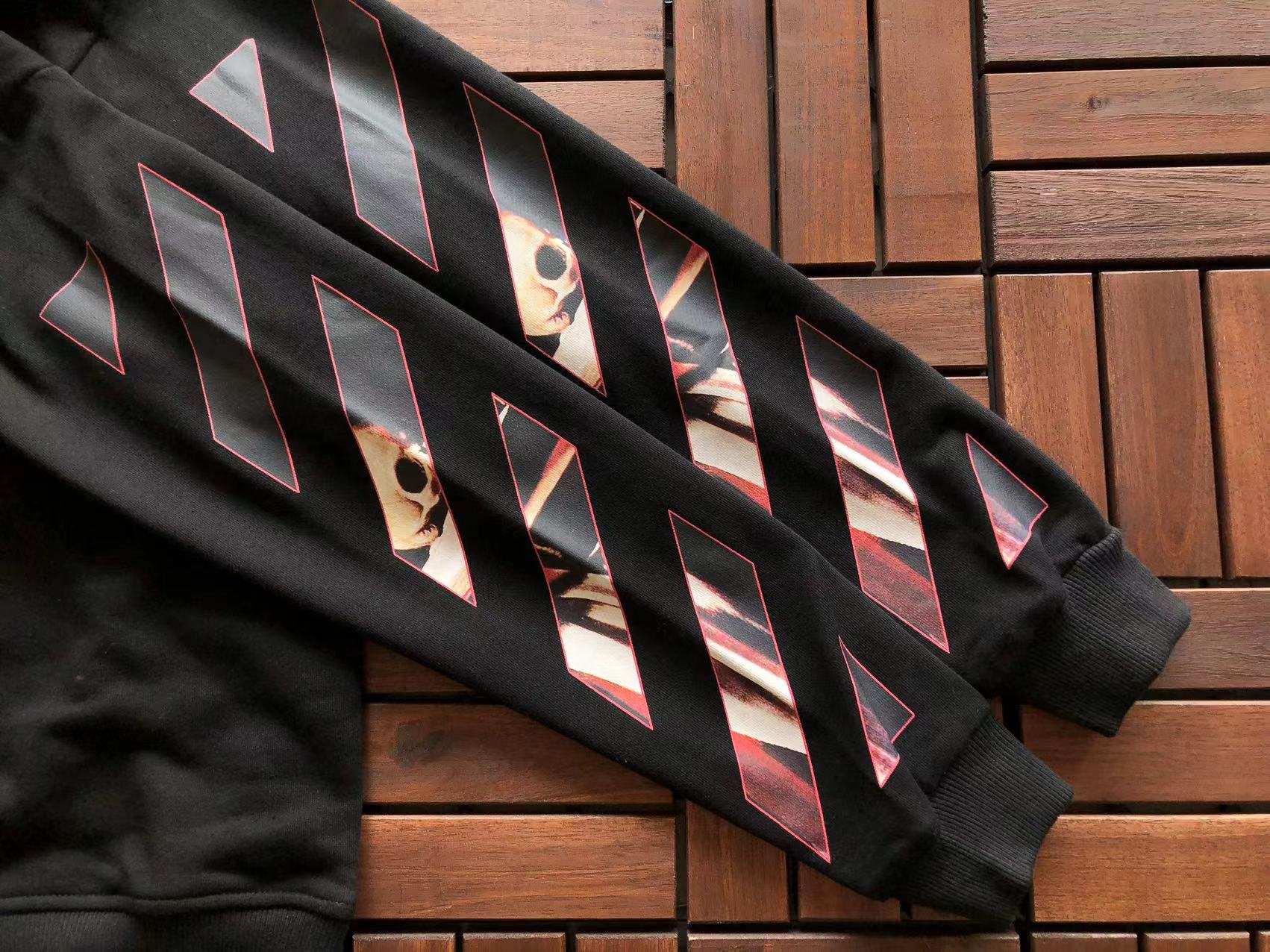 Off-White Sweat