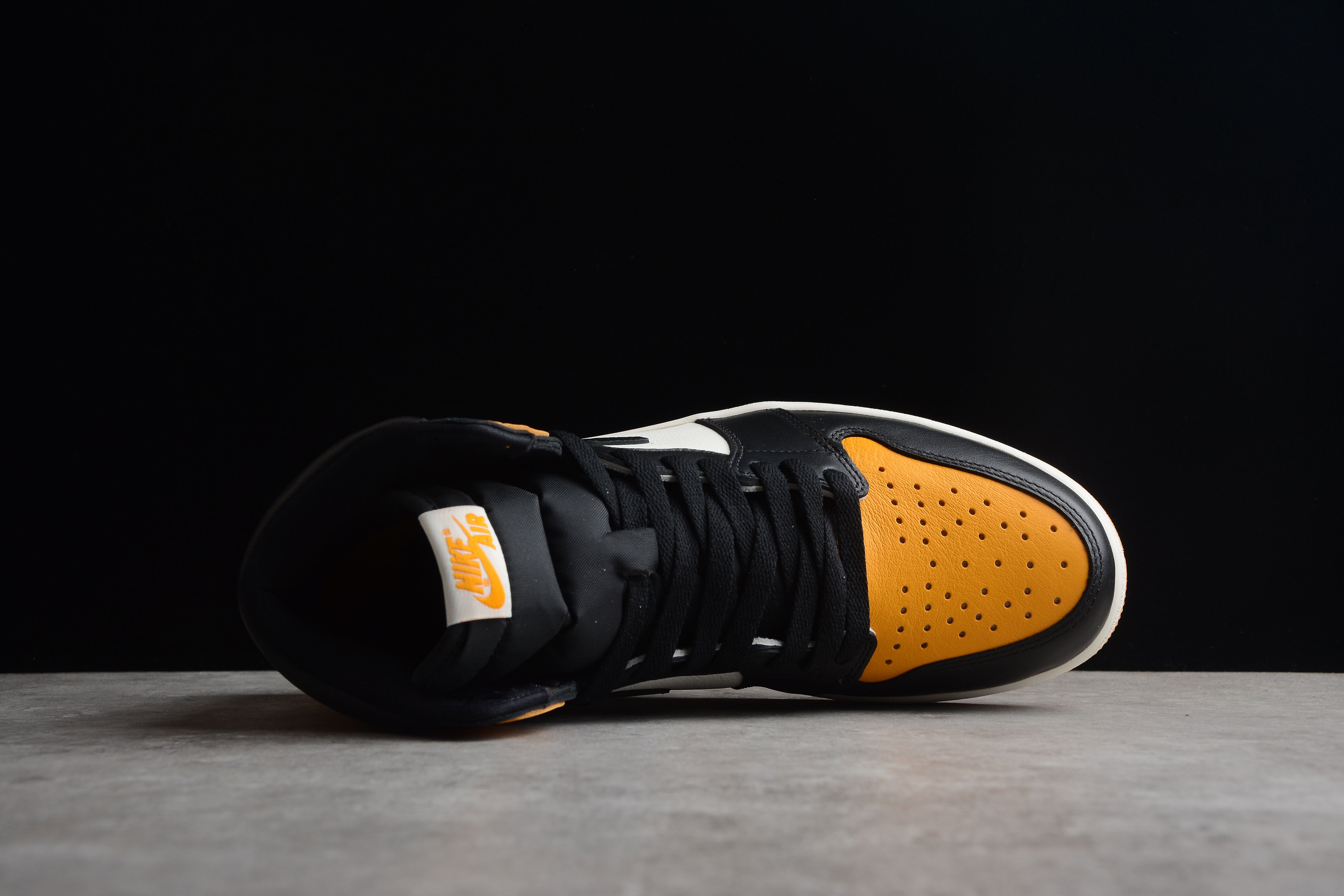 Jordan 1 Retro High OG Taxi