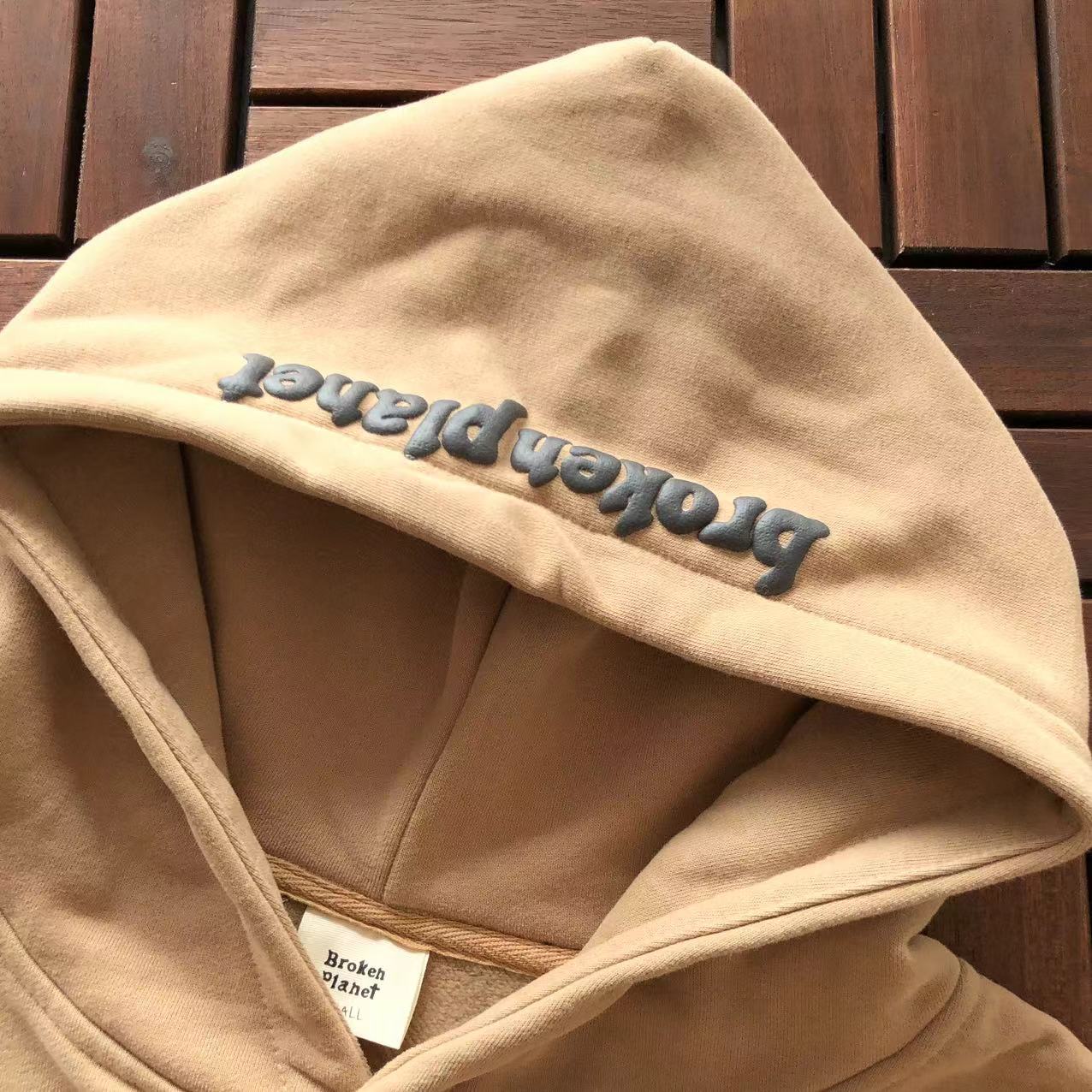 Broken Planet Hoodie "off the grid"