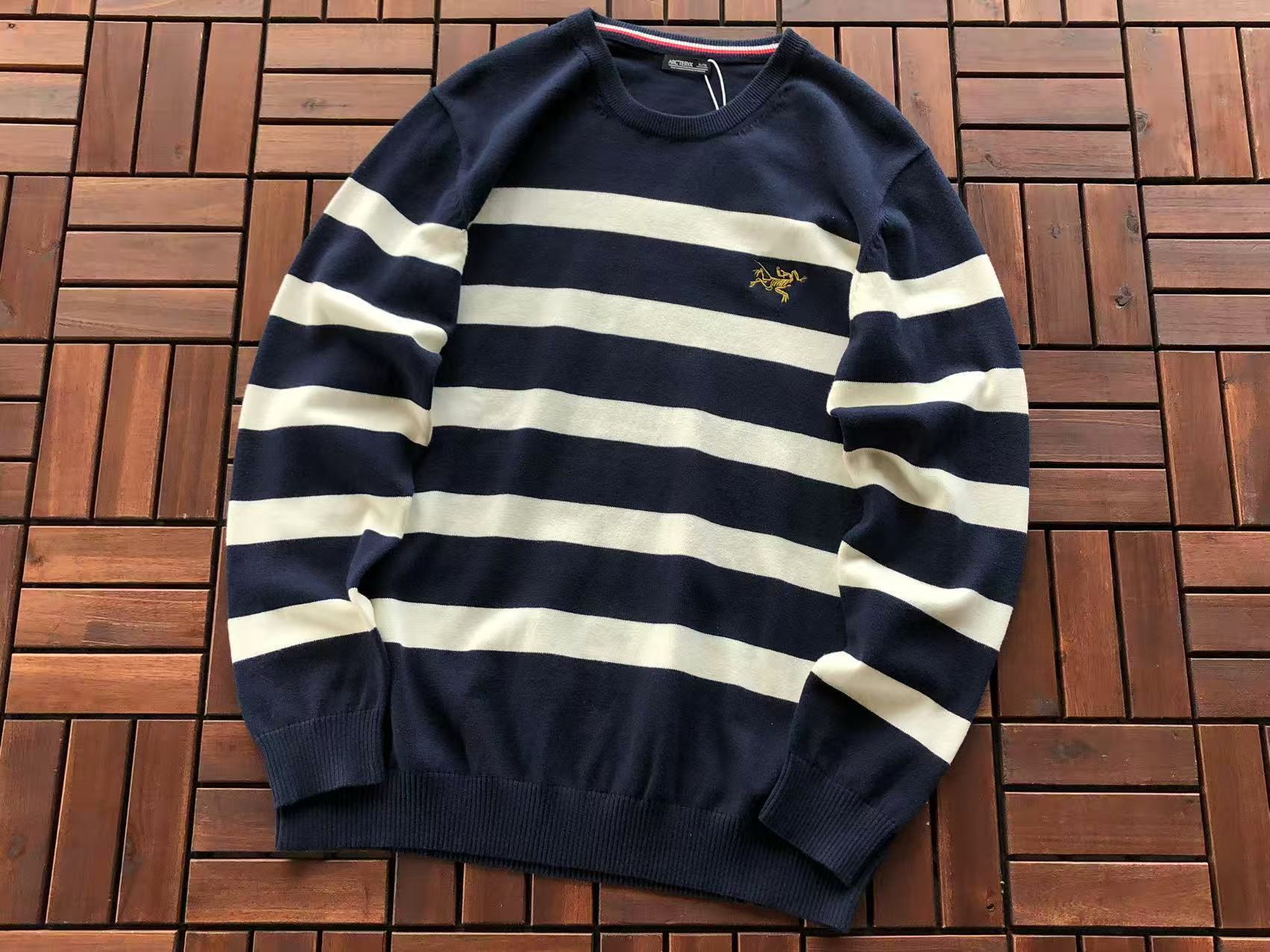 Arc'teryx Sweat