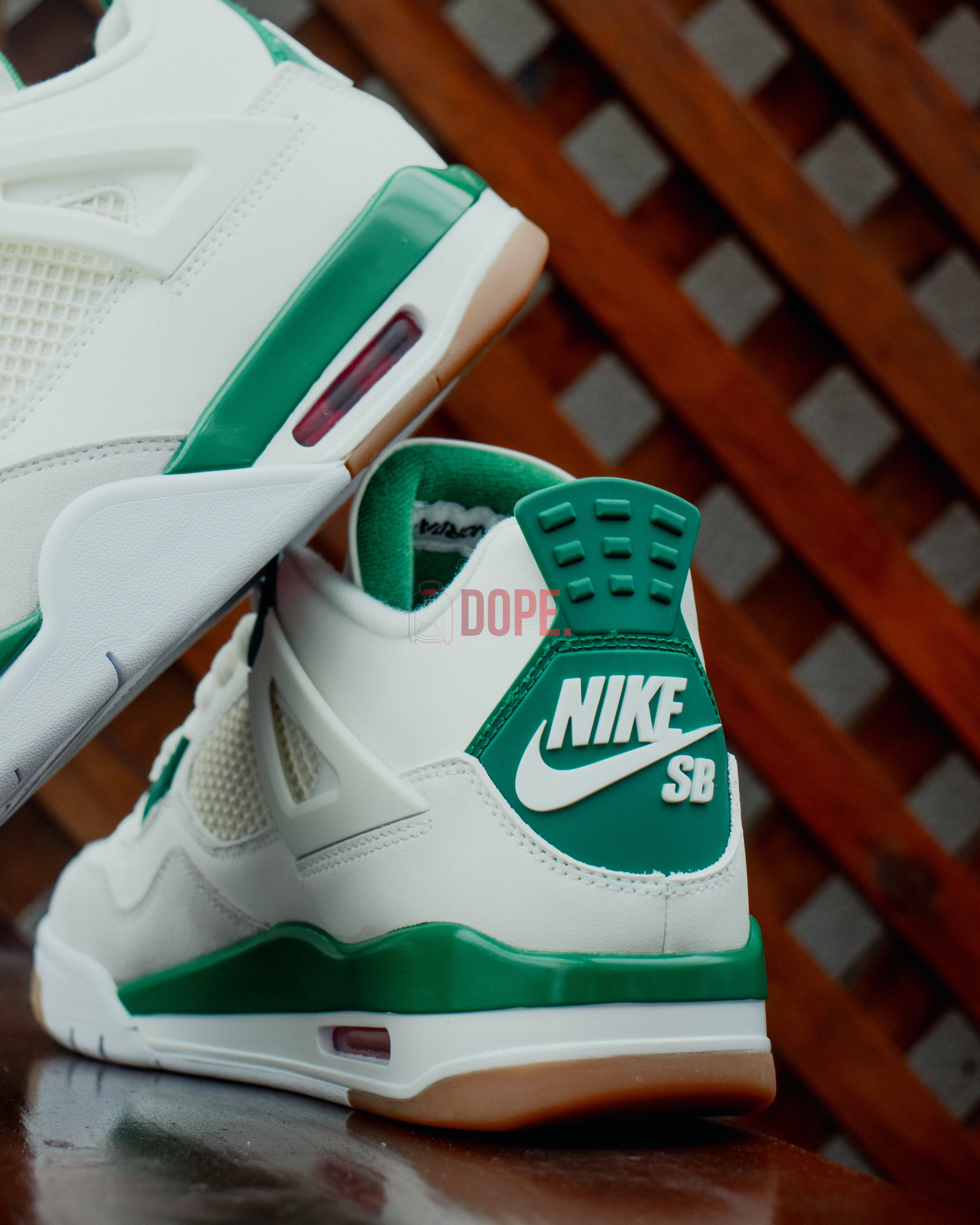 Jordan 4 Retro SB Pine Green