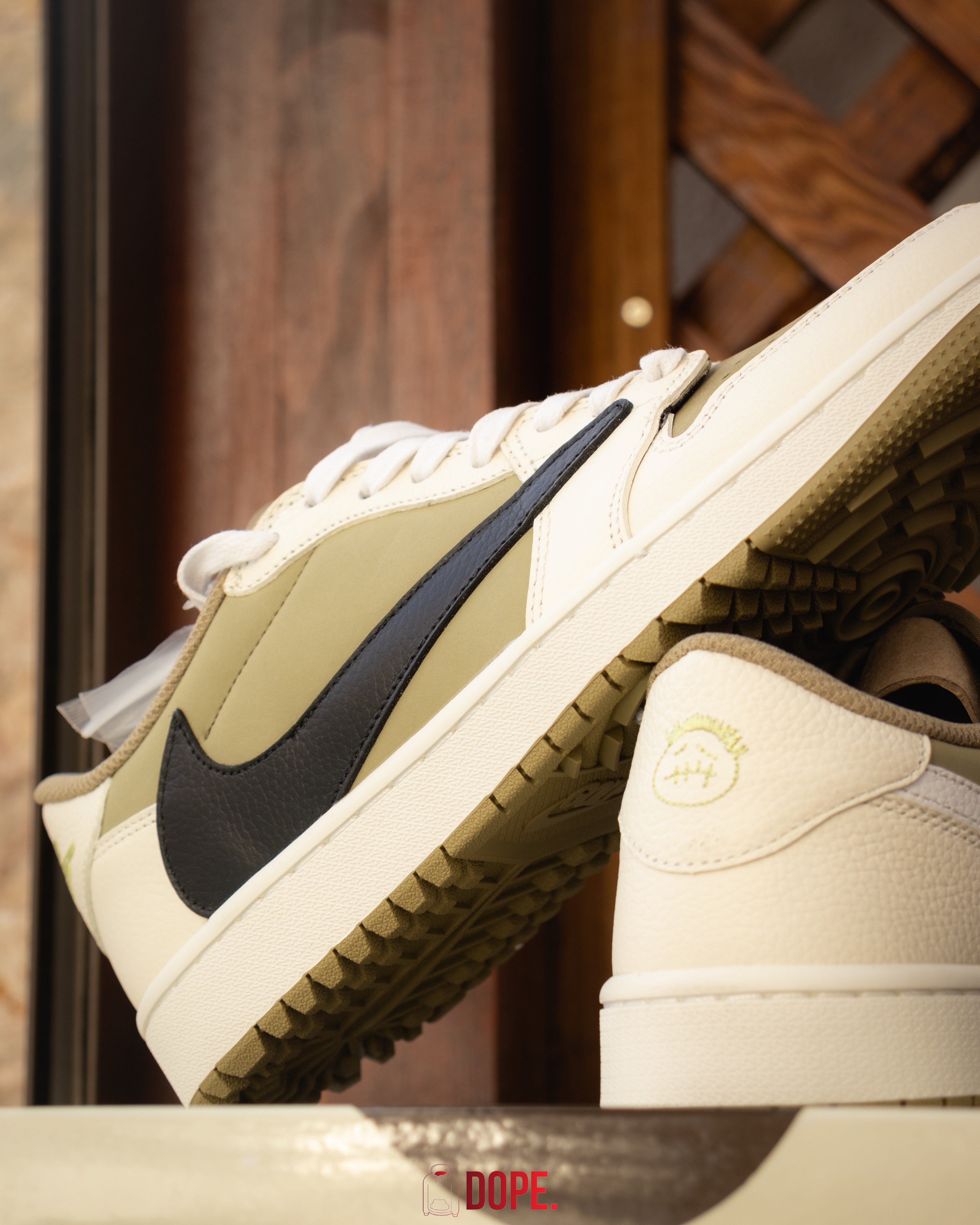 Jordan 1 Retro Low Golf Travis Scott Neutral Olive