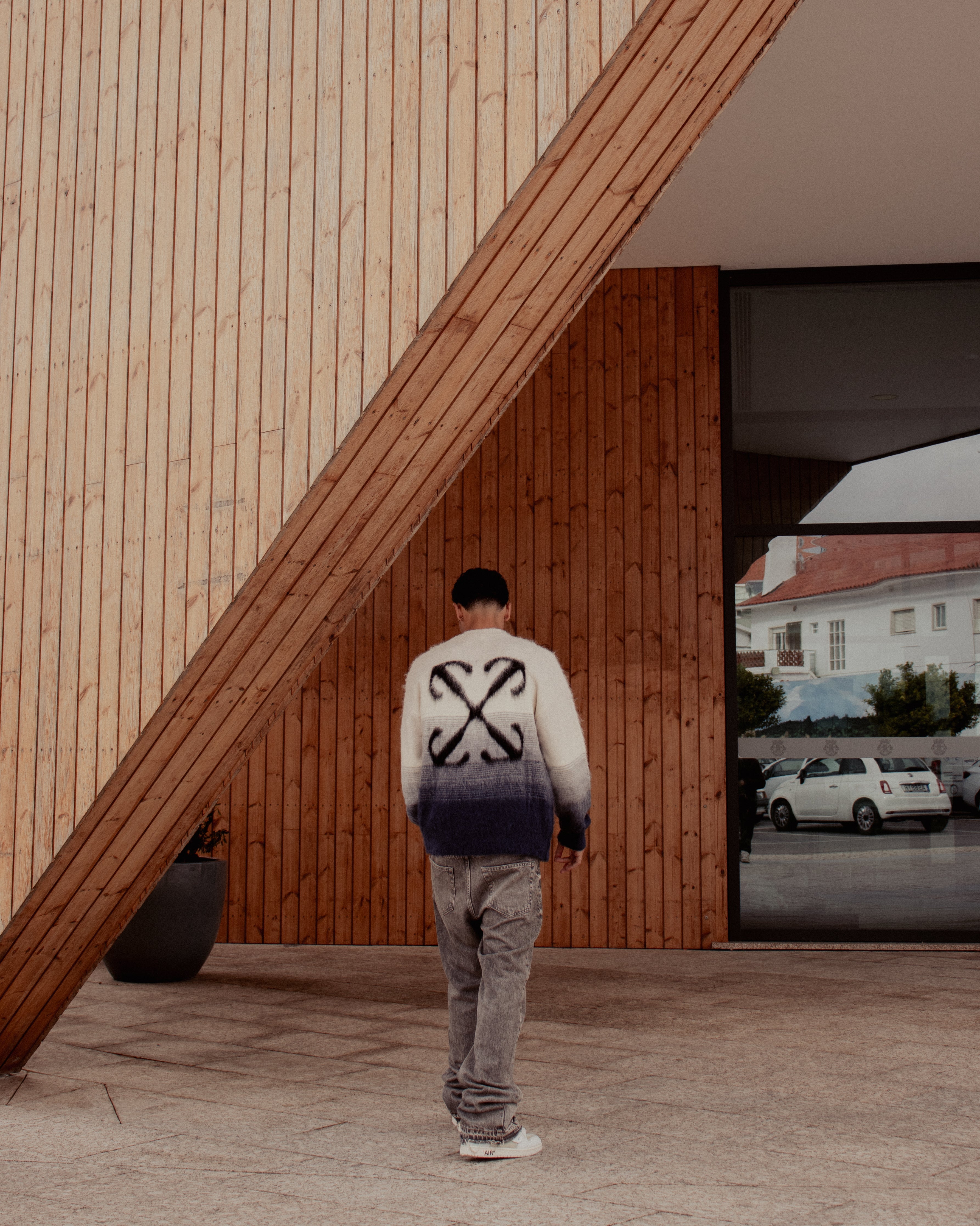 Off White Sweat (Exclusive Item)