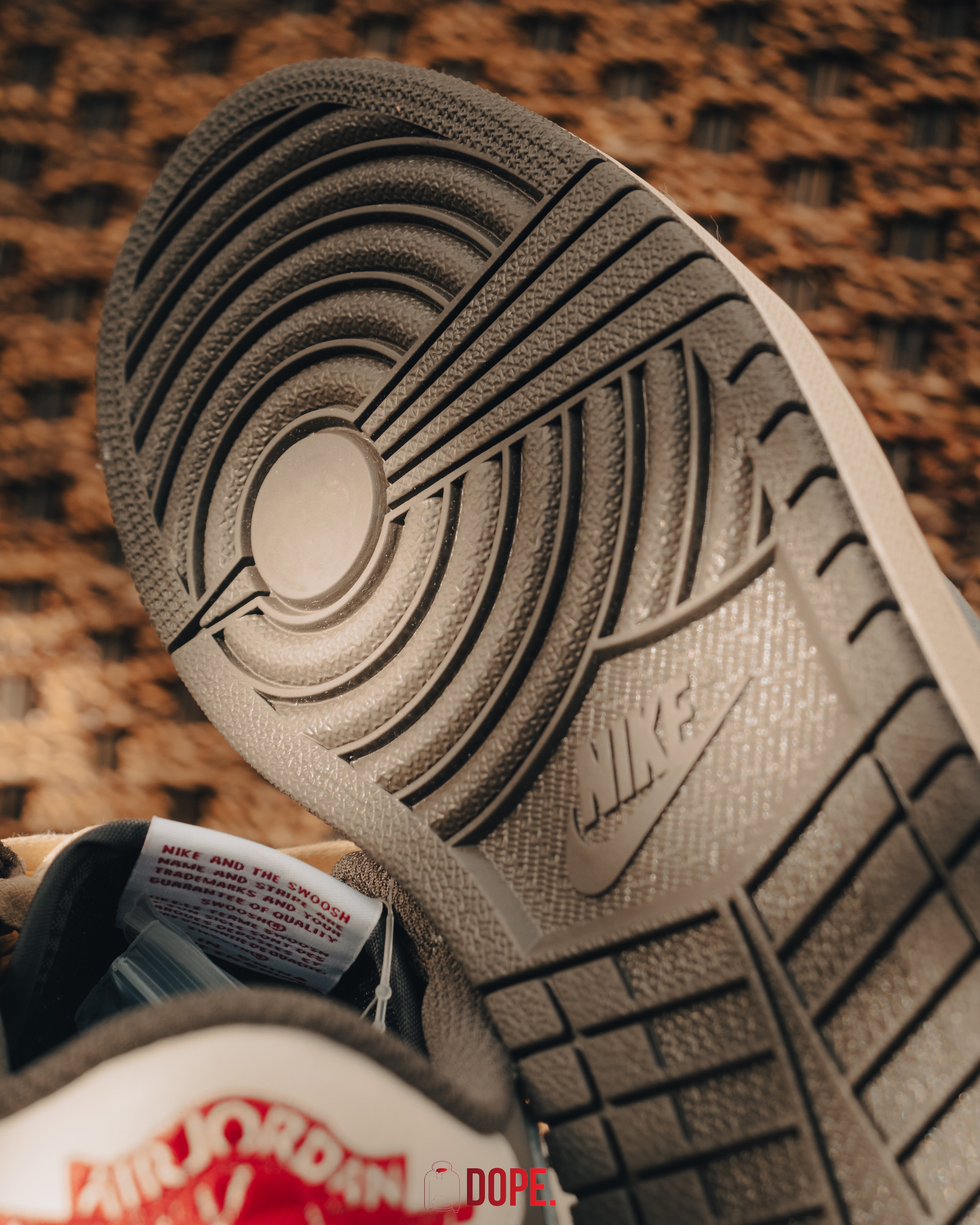 Jordan 1 Retro Low OG SP Travis Scott Reverse Mocha