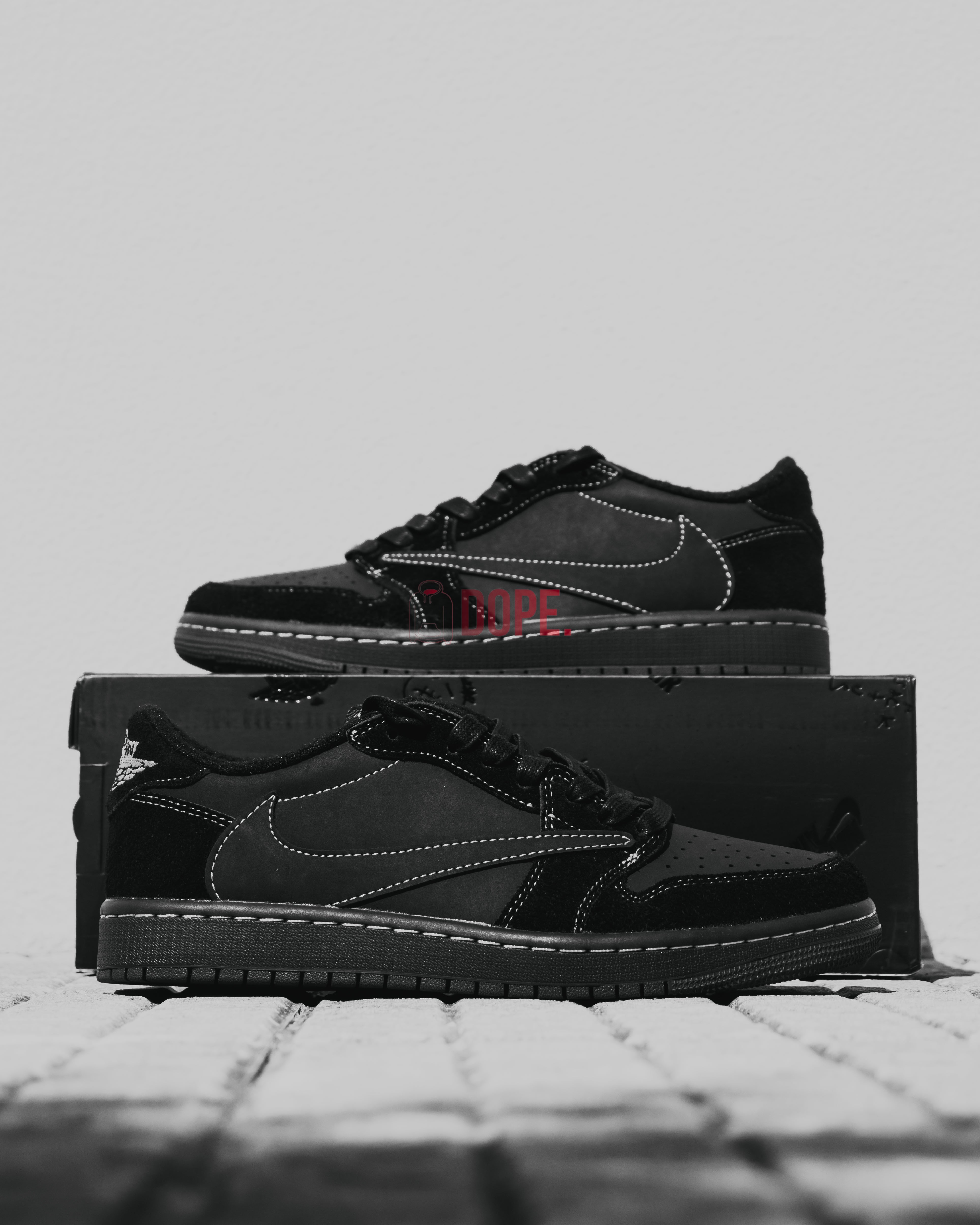 Jordan 1 Retro Low OG SP Travis Scott Black Phantom