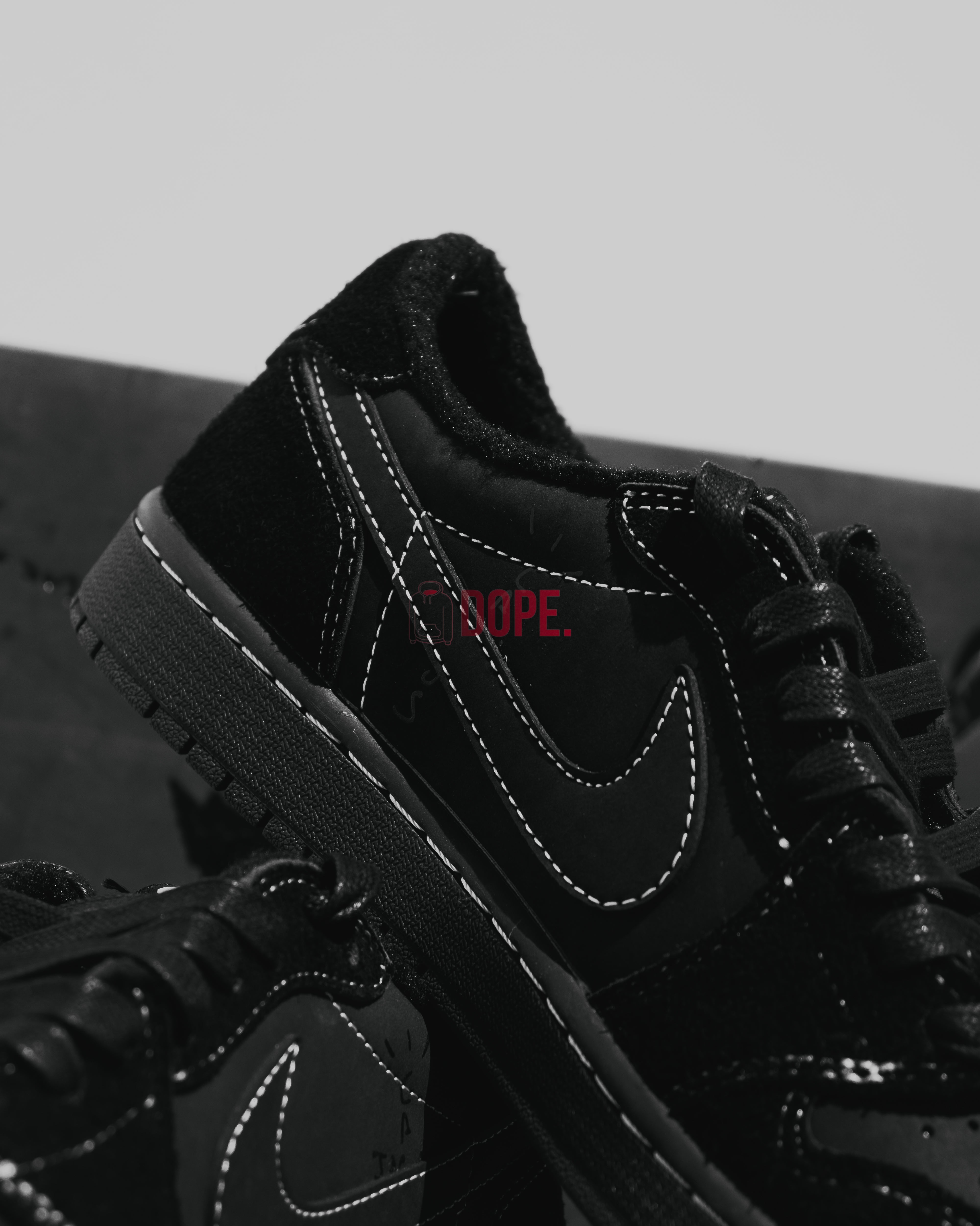 Jordan 1 Retro Low OG SP Travis Scott Black Phantom