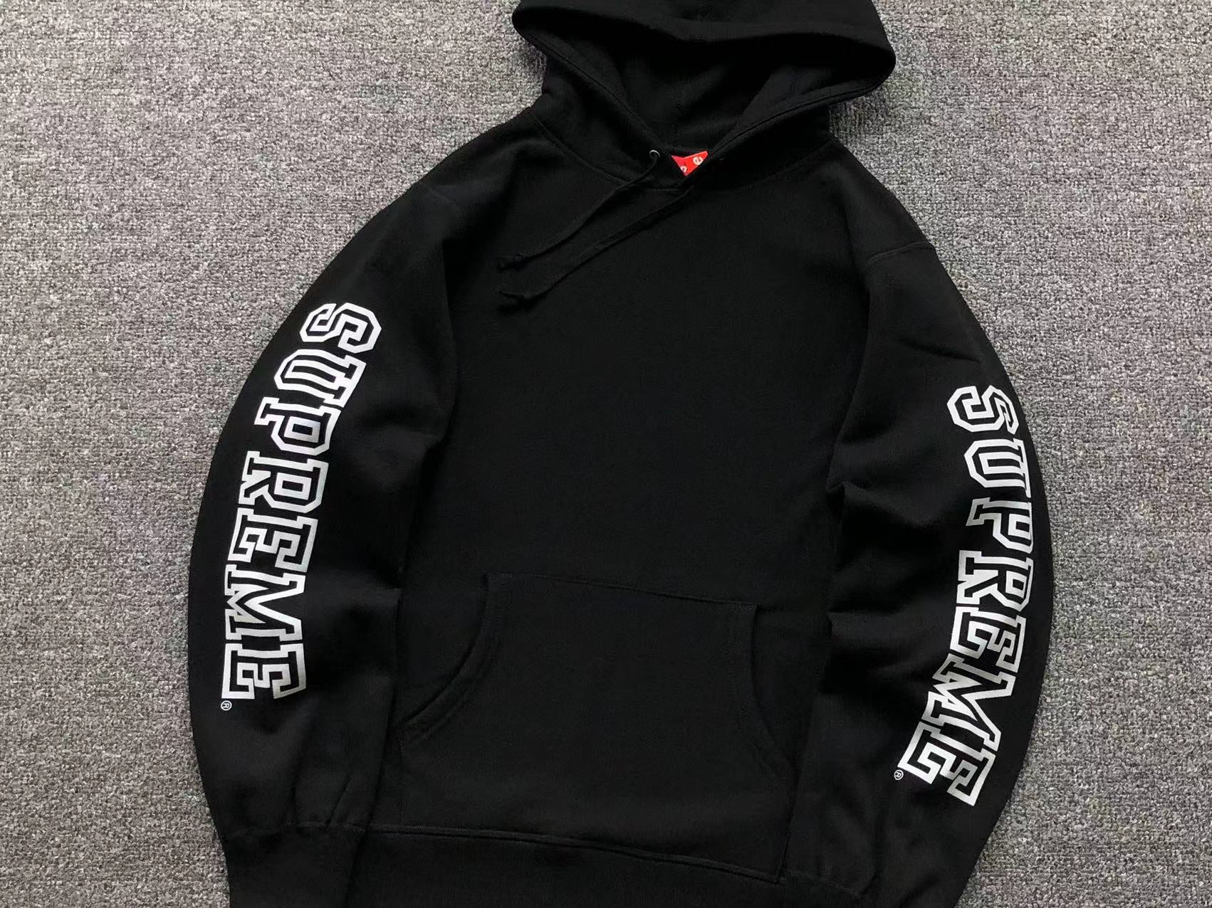 Supreme Hoodie