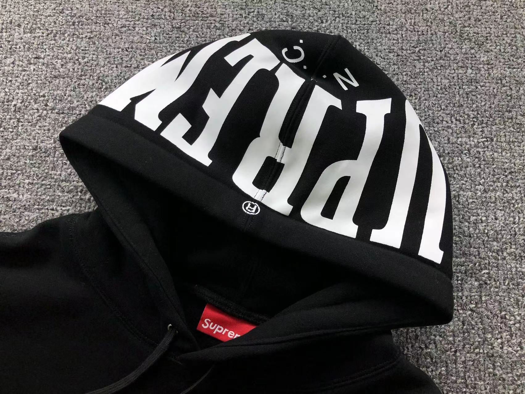 Supreme Hoodie
