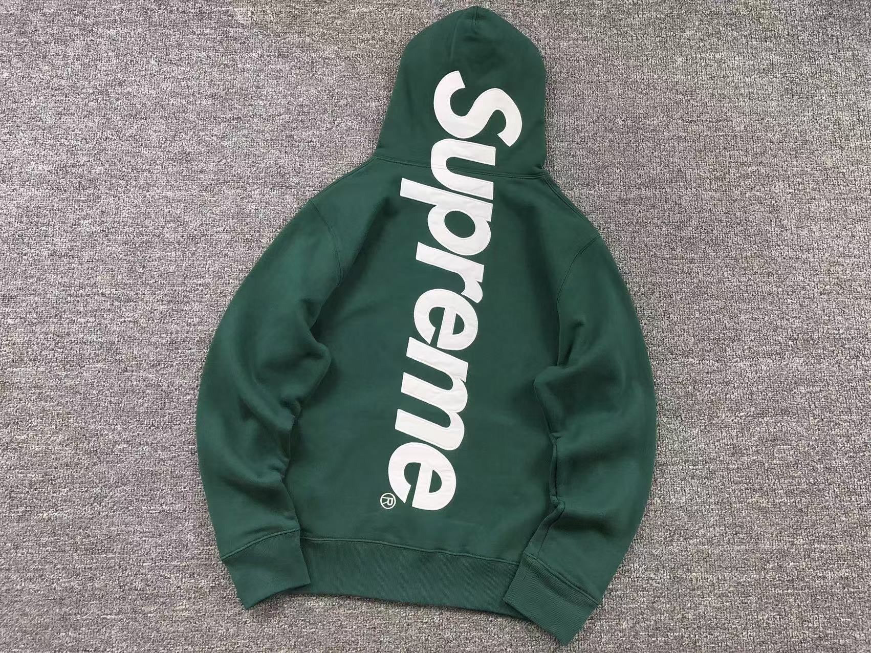 Supreme Hoodie