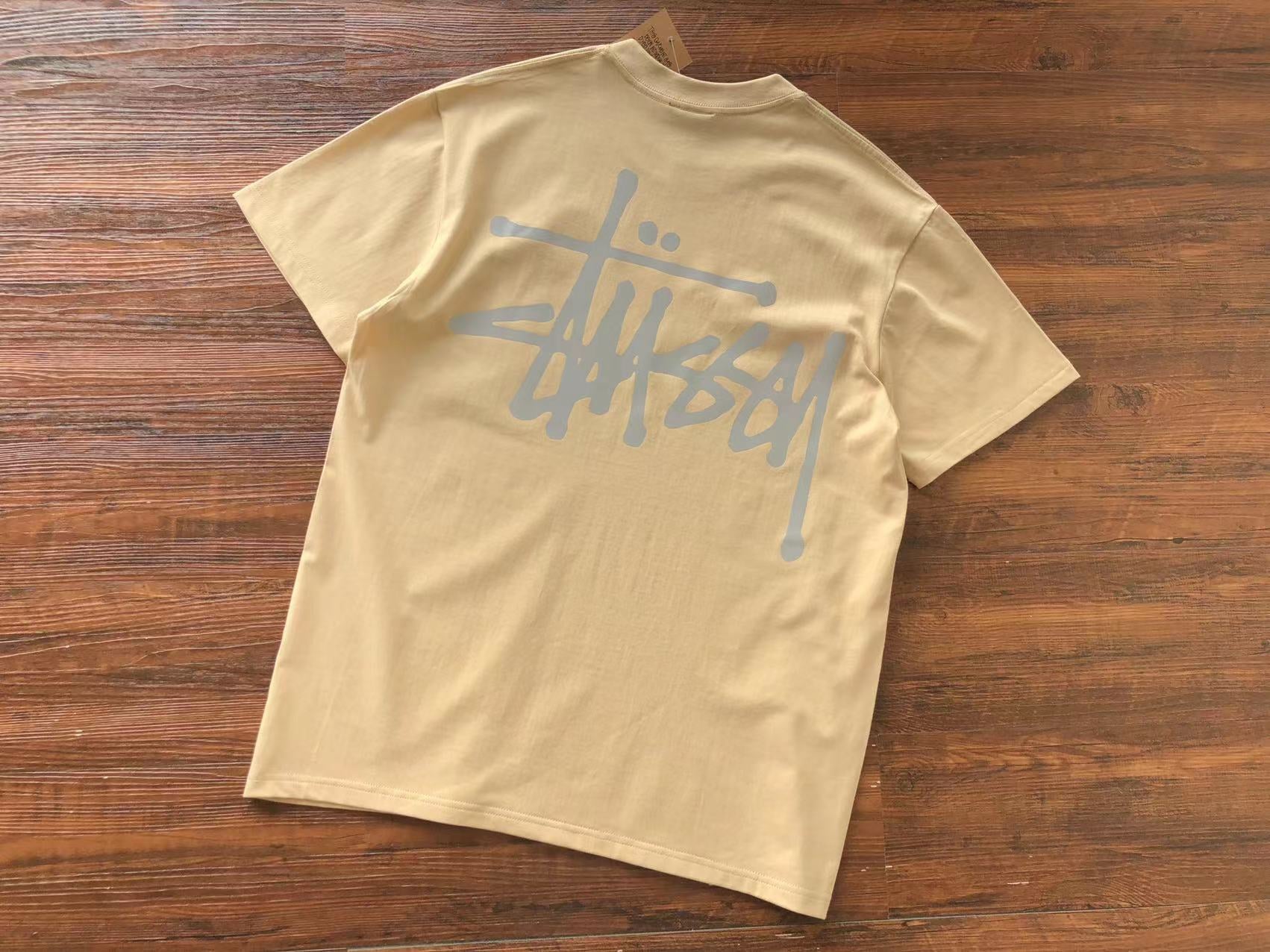 T-Shirt Stussy