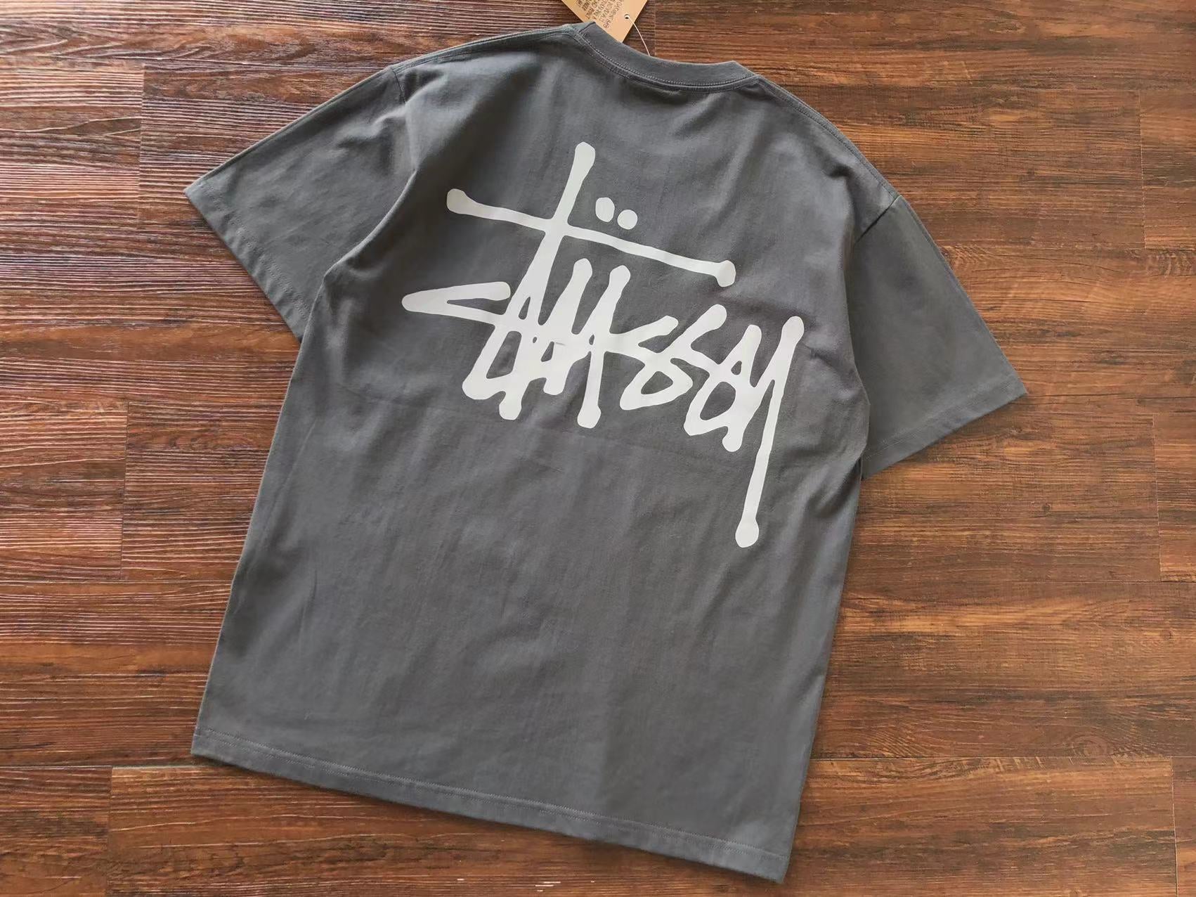 T-Shirt Stussy