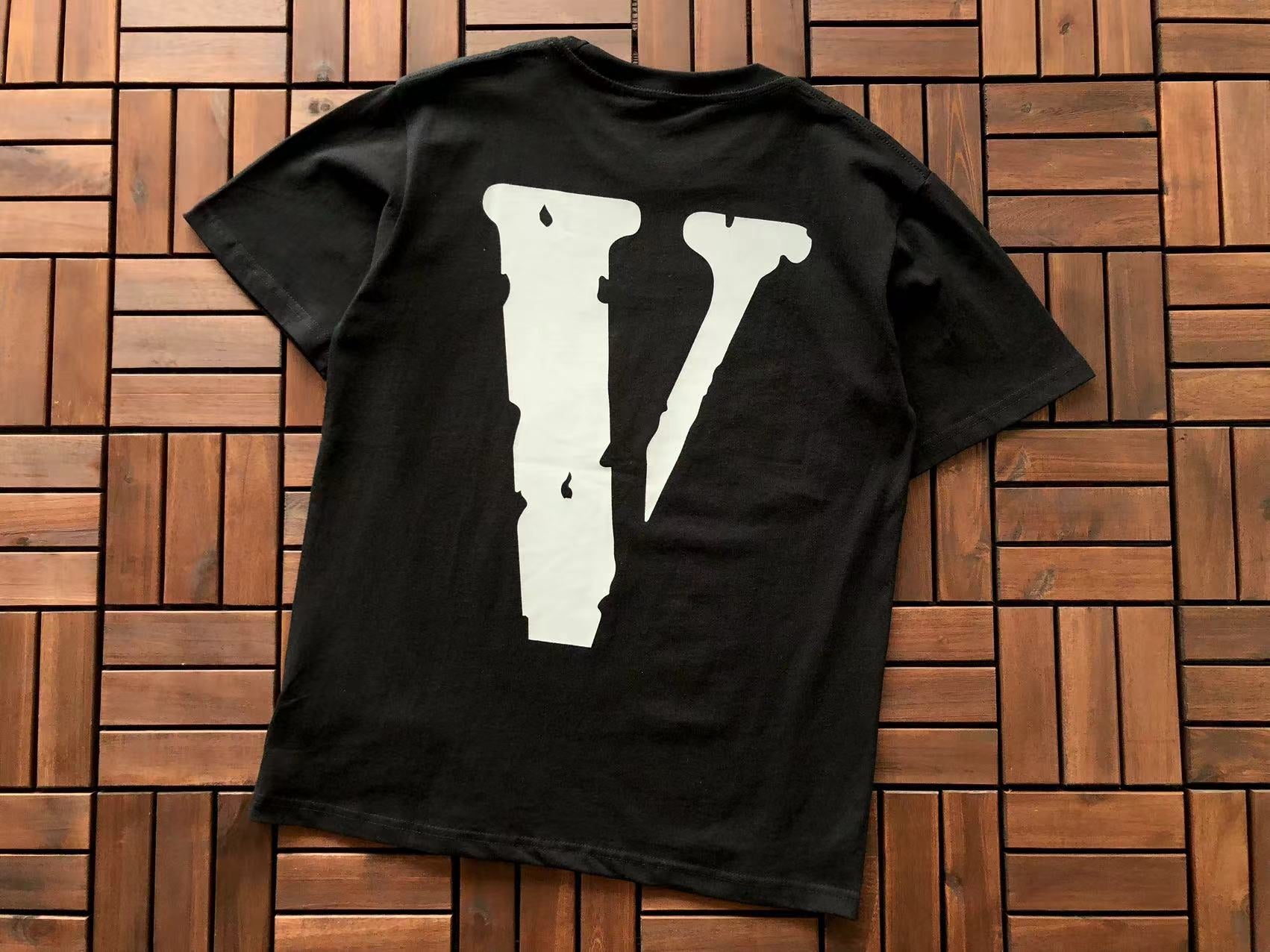 T-Shirt VLone
