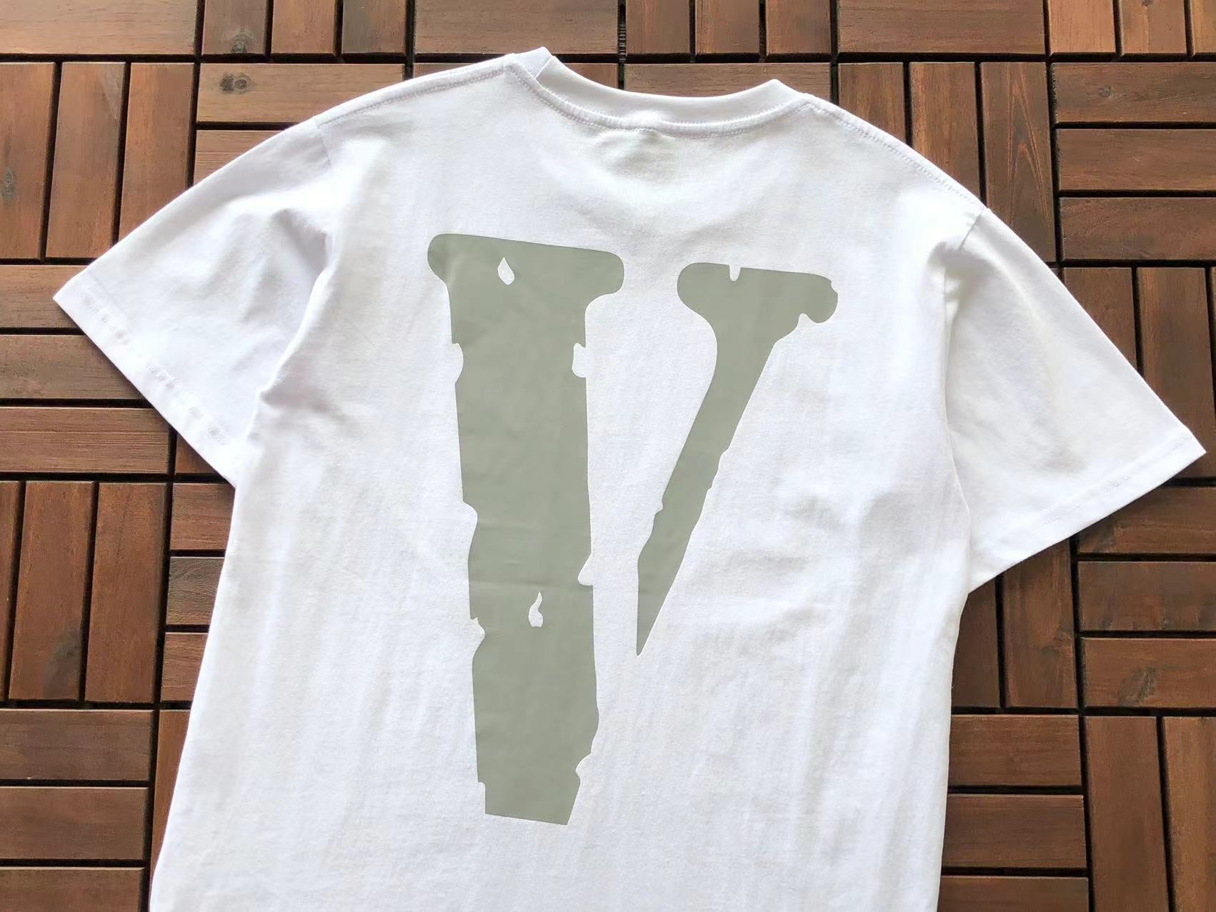 T-Shirt VLone