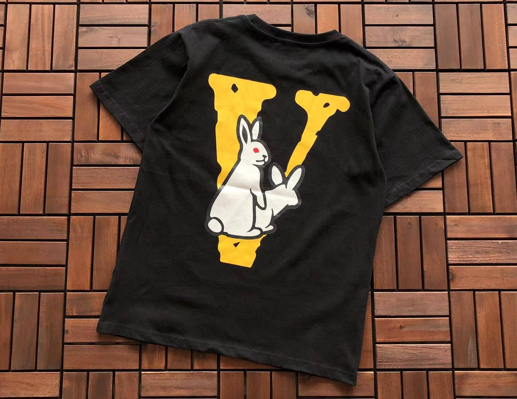 T-Shirt VLone Love.