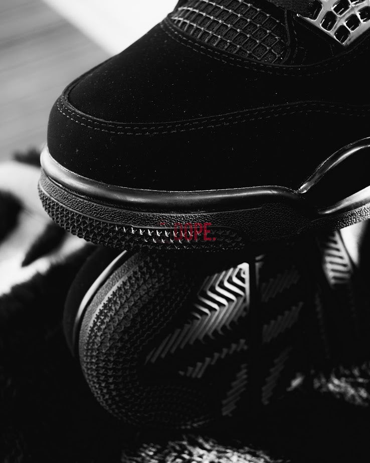Jordan 4 Retro Black Cat (2025)