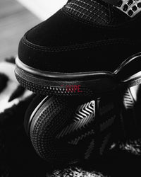 Jordan 4 Retro Black Cat (2025)