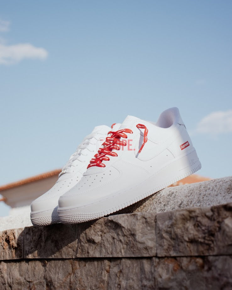 Nike Air Force 1 Low Supreme White