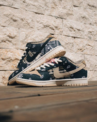 Nike Dunk SB Travis Scott