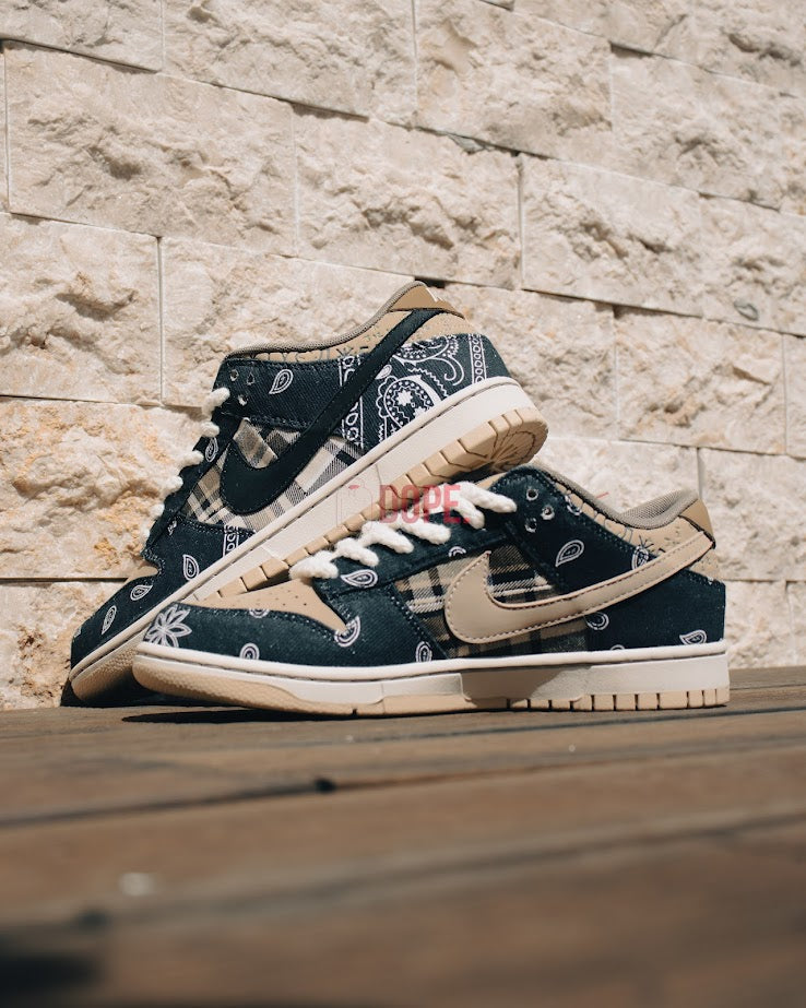 Nike Dunk SB Travis Scott