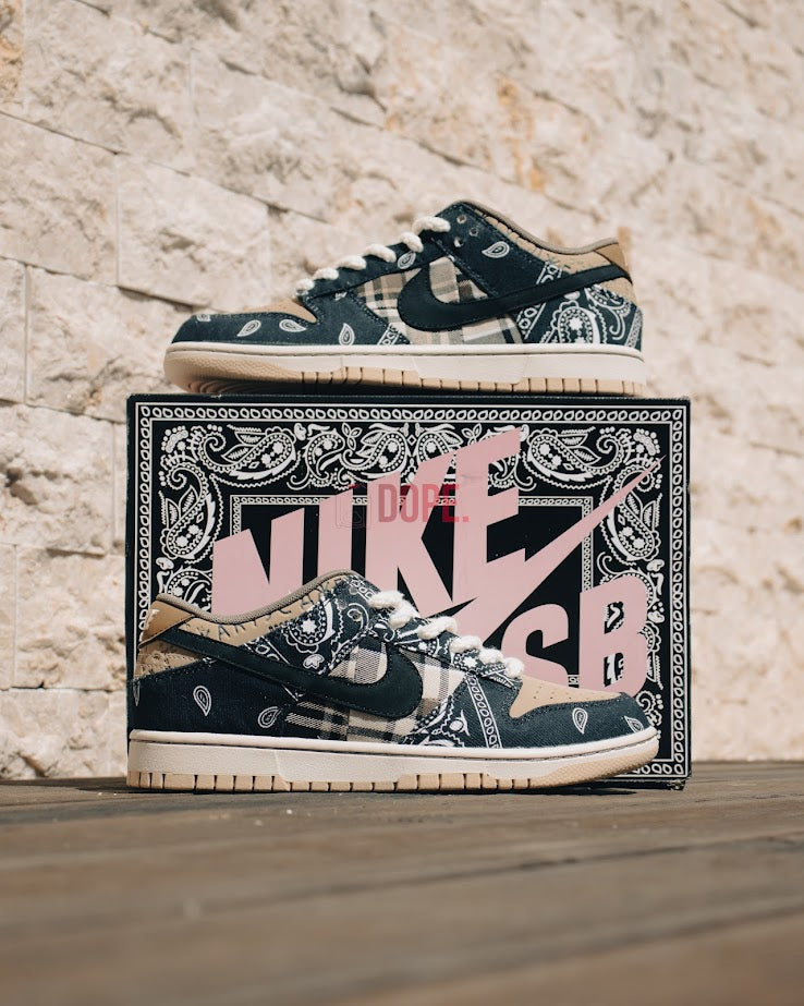 Nike Dunk SB Travis Scott