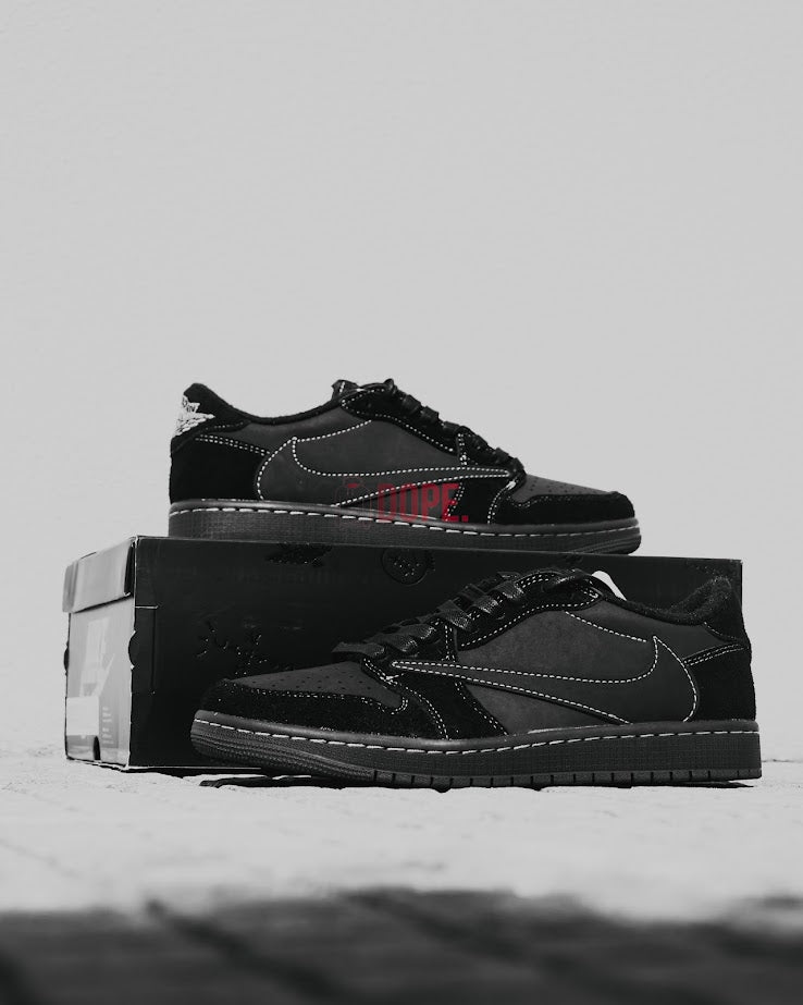 Jordan 1 Retro Low OG SP Travis Scott Black Phantom