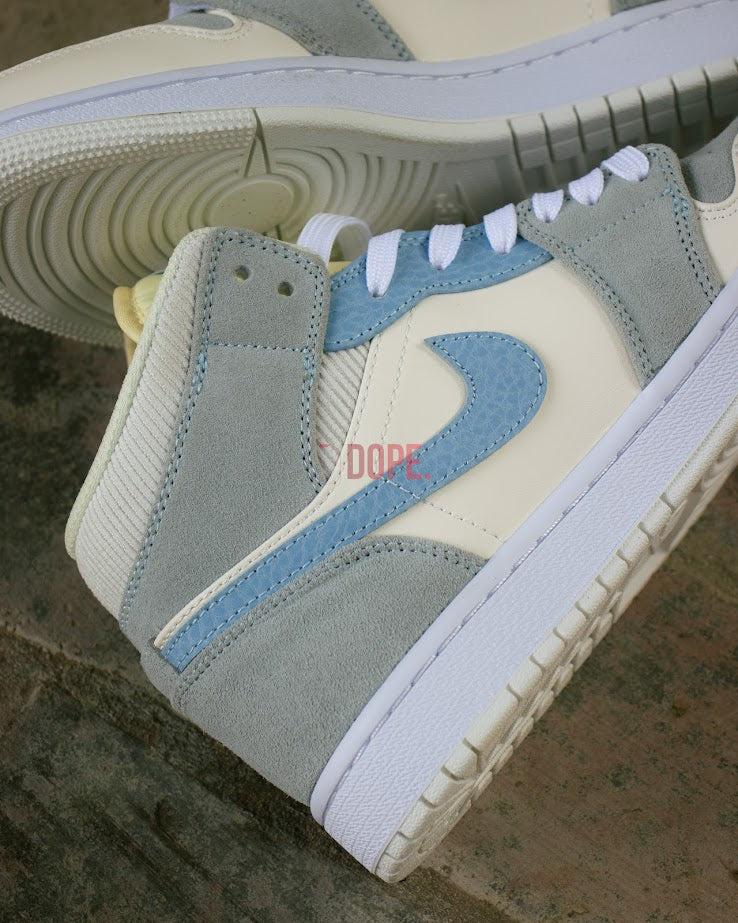 Jordan 1 Mid Mixed Textures Blue