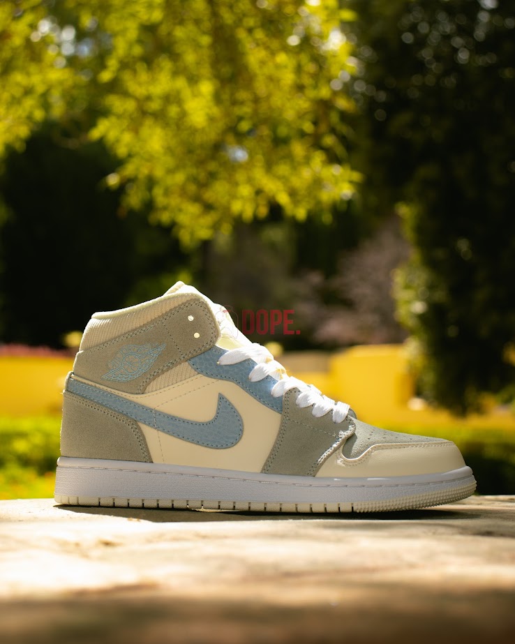 Jordan 1 Mid Mixed Textures Blue
