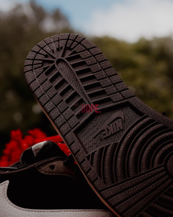 Jordan 1 Retro Low OG SP Travis Scott Mocha