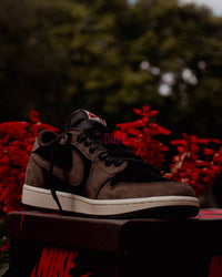 Jordan 1 Retro Low OG SP Travis Scott Mocha