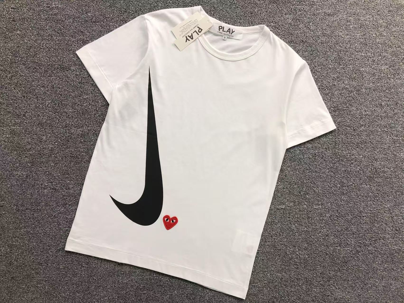 T-Shirt Comme des Garçons PLAY X Nike