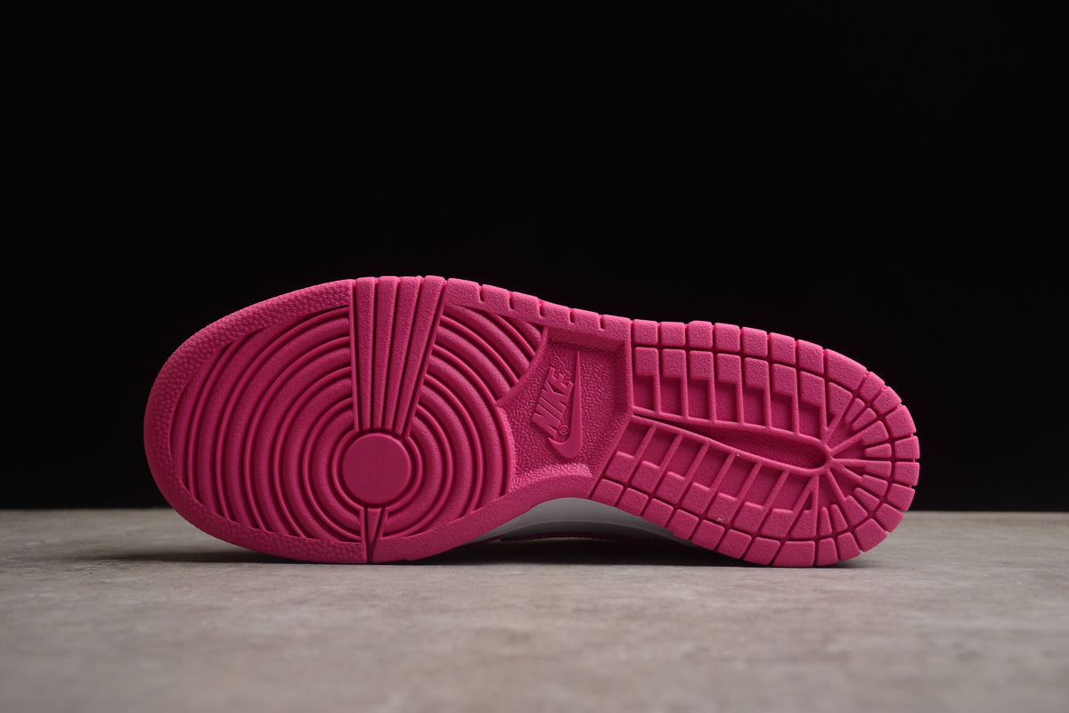 Nike Dunk Active Fuchsia