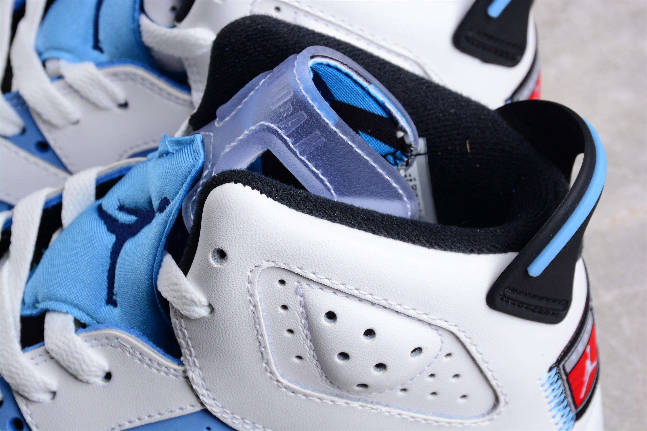 Jordan 6 Retro UNC White