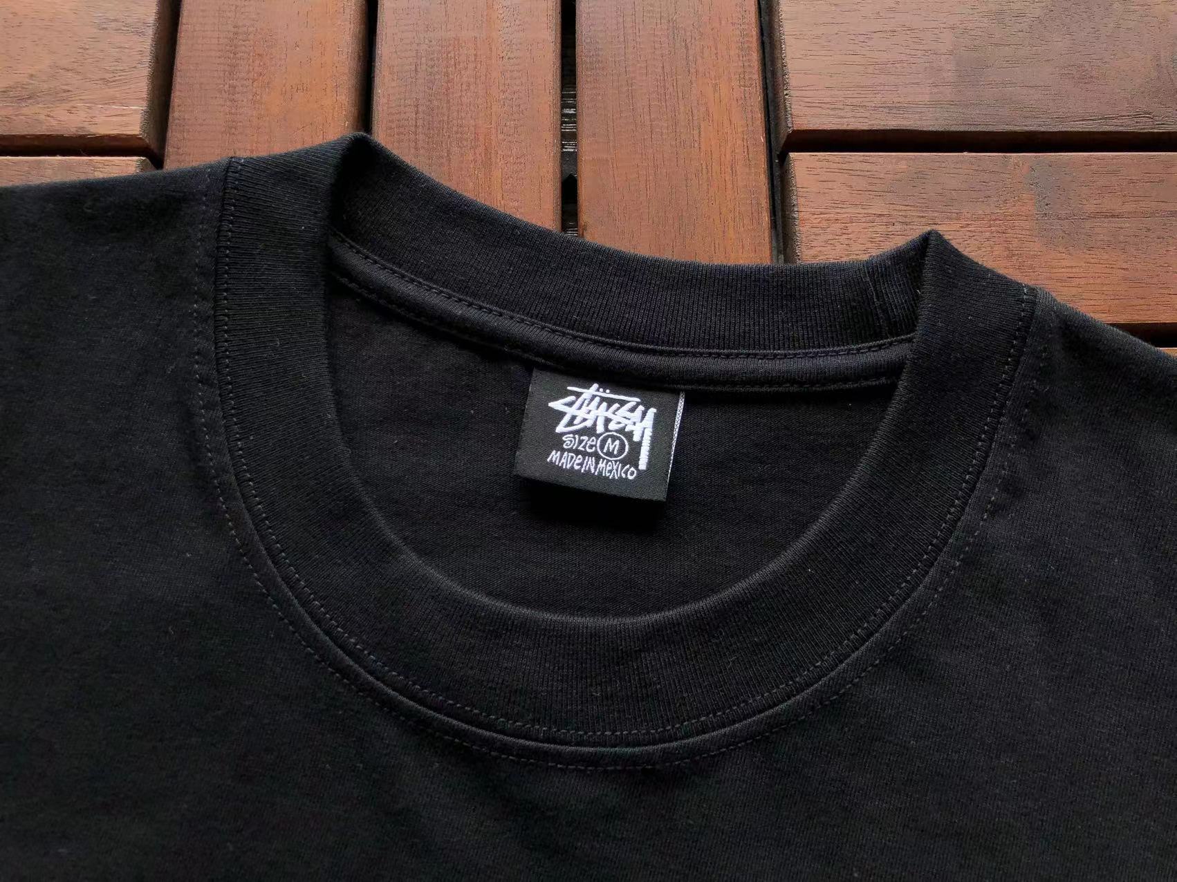 T-Shirt Stussy
