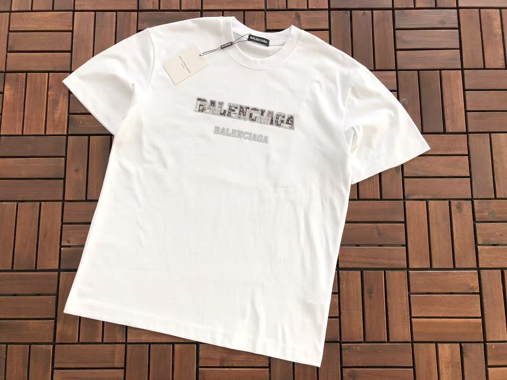 T-Shirt Balenciaga