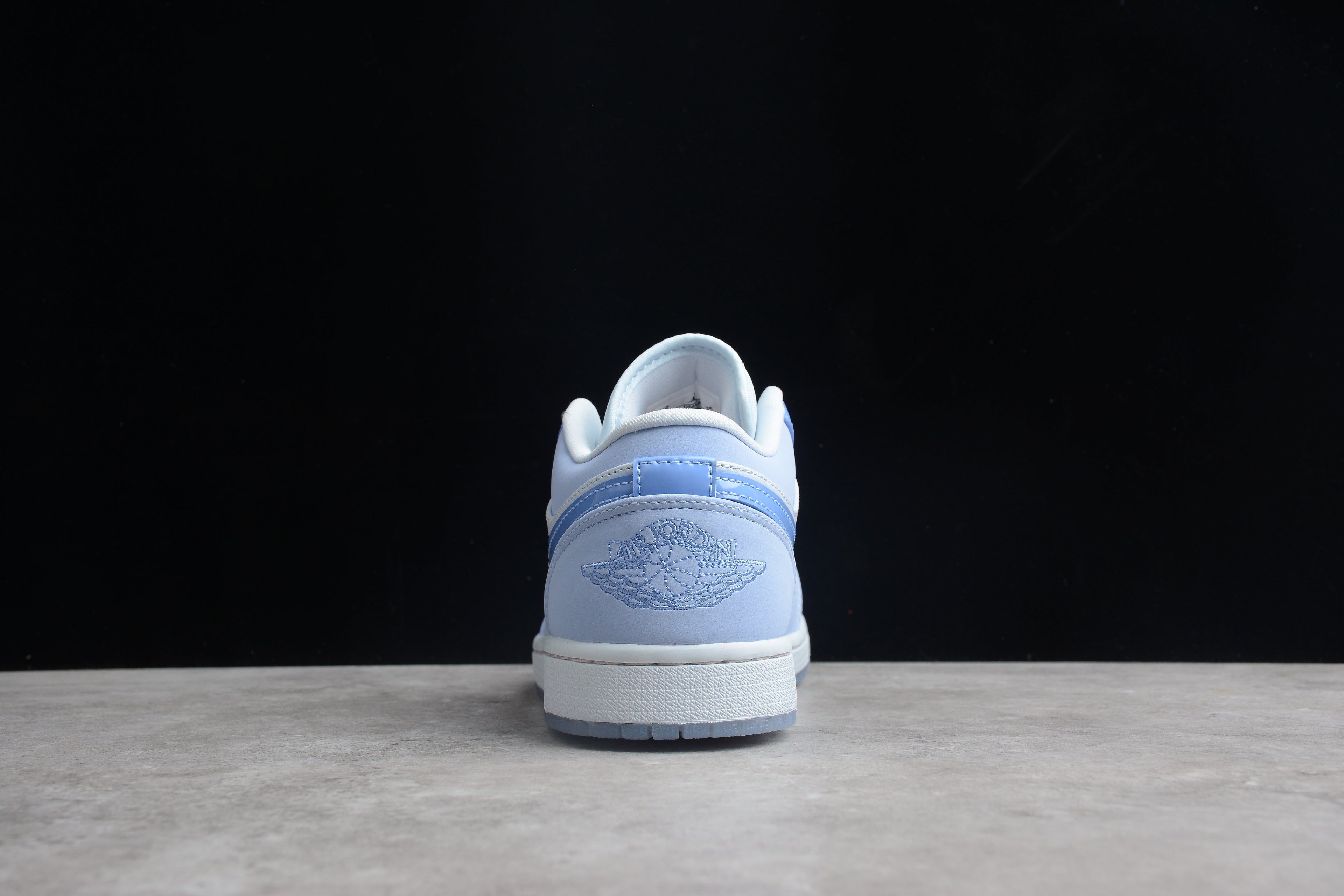 Jordan 1 Low SE Mighty Swooshers