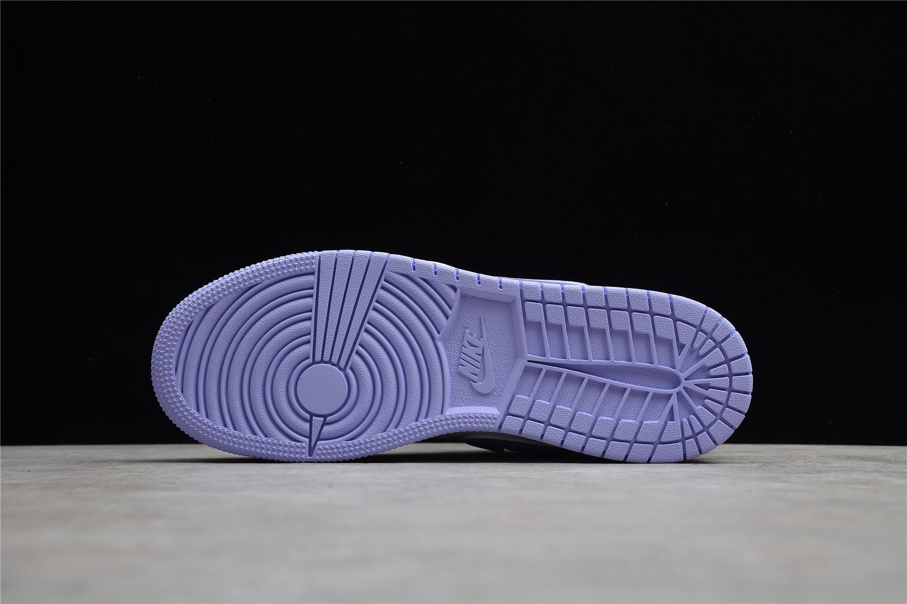 Jordan 1 Low Arctic Punch